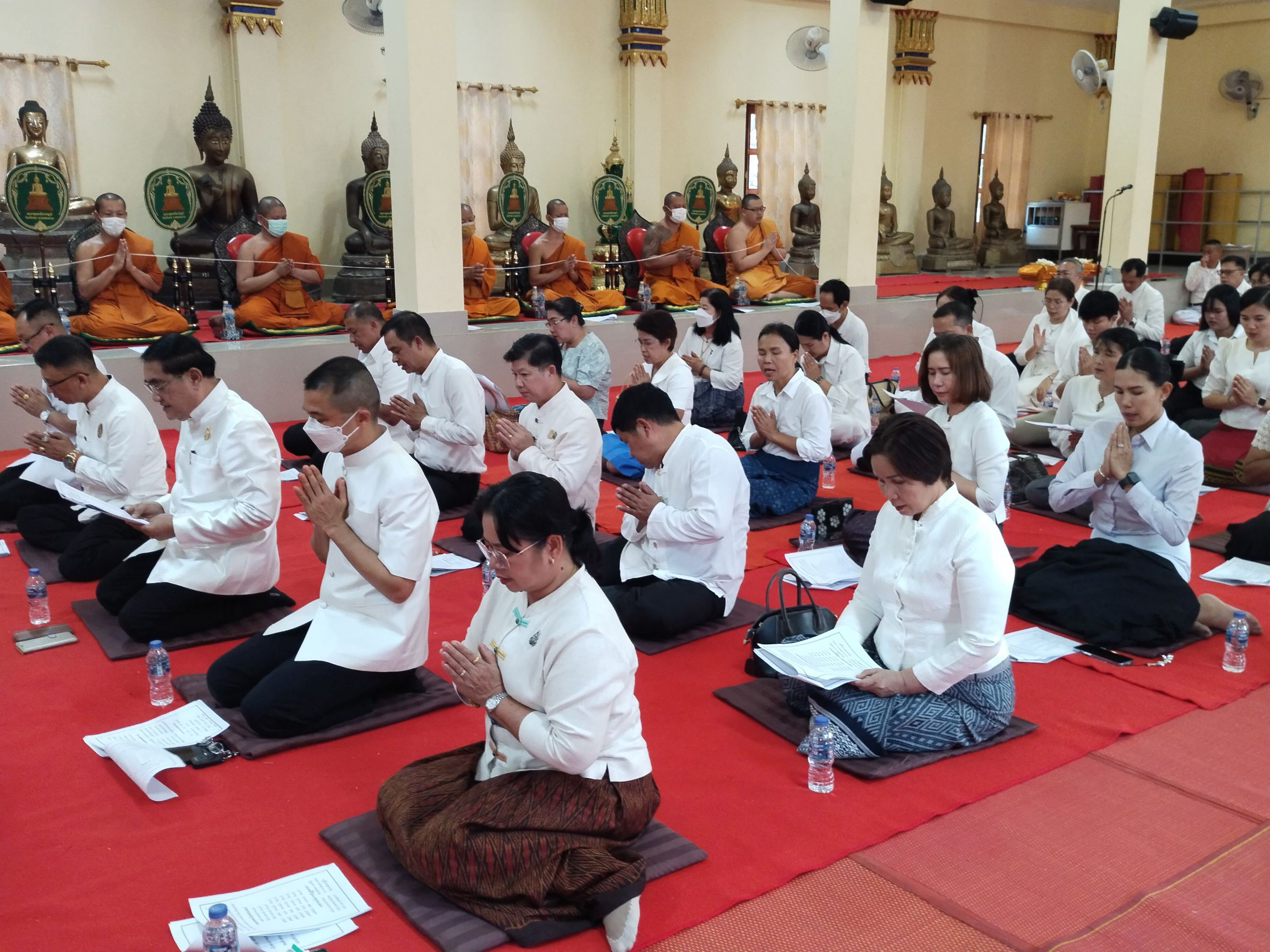 พช.หนองคาย ร่วมพิธีเจริญพระพุทธมนต์เพื่อสวดสาธยายถวายเป็นพระราชกุศล ถวายพระพรชัยมงคลแด่ สมเด็จพระเจ้าลูกเธอ เจ้าฟ้าพัชรกิติยาภา นเรนทิราเทพยวดี กรมหลวงราชสาริณีสิริพัชร มหาวัชรราชธิดา