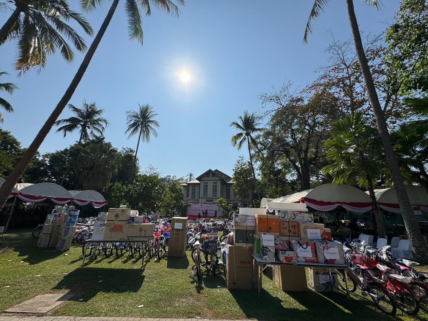 พช.หนองคายร่วมสนับสนุนสิ่งของ “งานอนุสาวรีย์ปราบฮ่อและวันรวมน้ำใจสู่กาชาด”