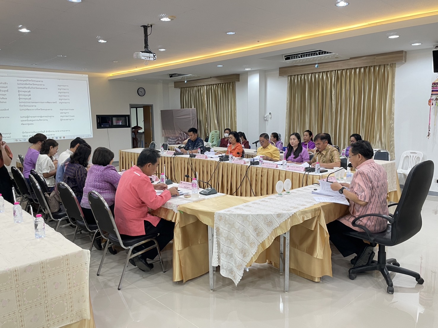 พช.หนองคาย ดำเนินการประชุมคณะอนุกรรมการบริหารกองทุนพัฒนาบทบาทสตรีระดับจังหวัด จังหวัดหนองคาย ครั้งที่ 1/2567