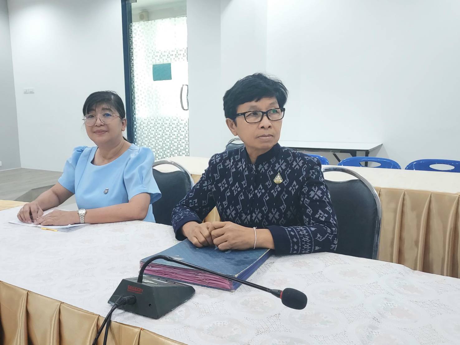 พช.หนองคาย ร่วมการประชุมชี้แจงแนวทางการดำเนินงานป้องกันและแก้ไขปัญหายาเสพติด โดยกองทุนแม่ของแผ่นดิน ตามนโยบายกระทรวงมหาดไทย ผ่านระบบวีดิทัศน์ทางไกล