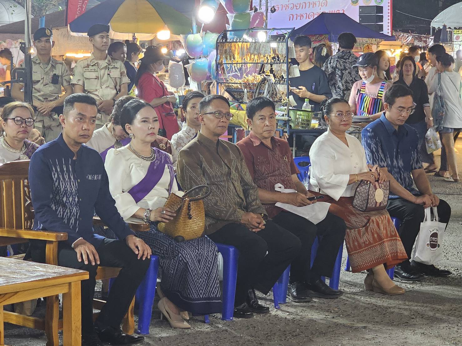 พช.หนองคาย ยกขบวนสินค้าผลิตภัณฑ์ชุมชน ของดี OTOP มาจัดแสดงและจำหน่าย ในงาน “ฉลองอนุสาวรีย์ปราบฮ่อ ใต้ร่มพระบารมี 197 ปี เมืองหนองคาย และงานกาชาด พ.ศ.2567”