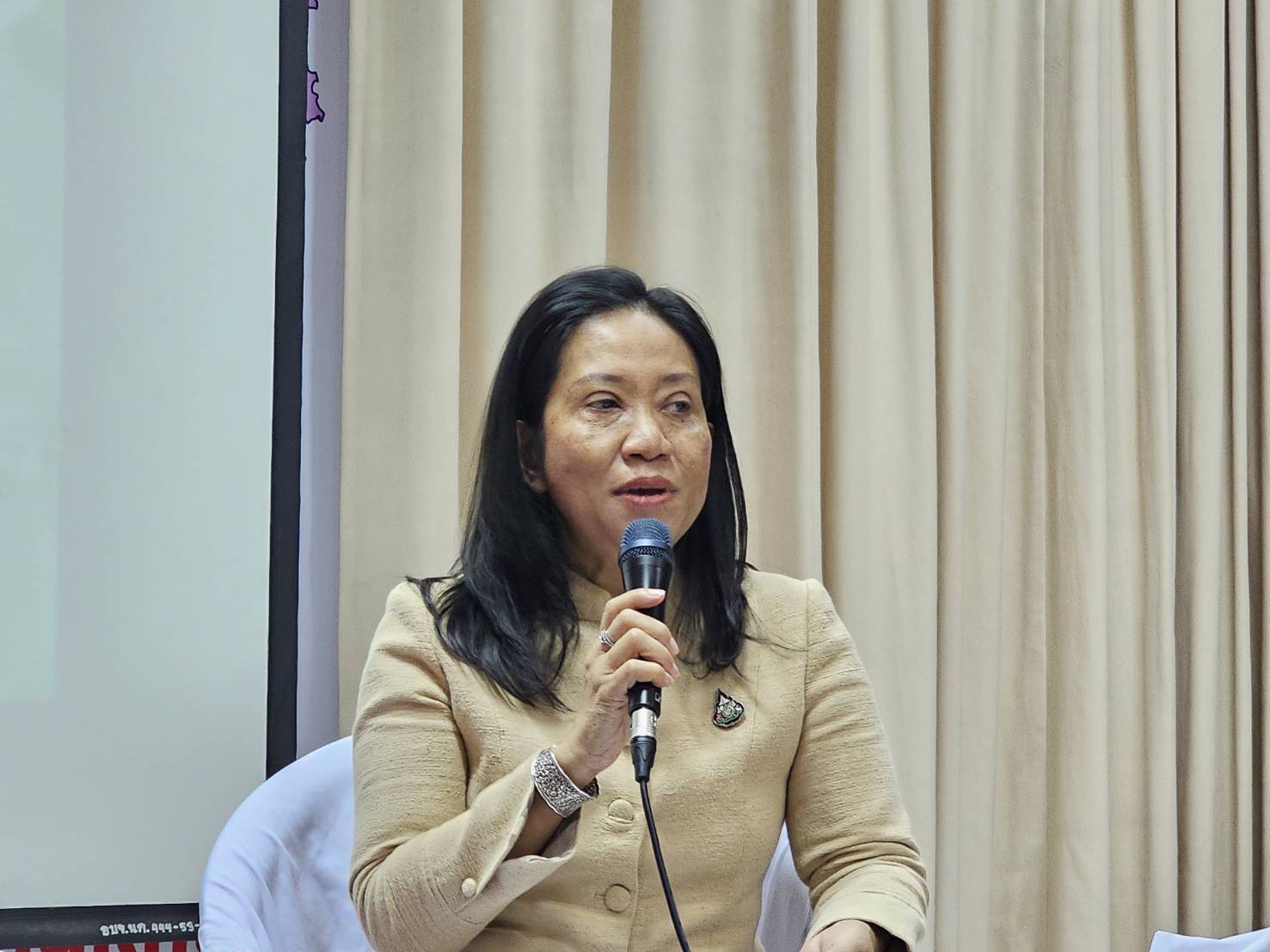 จังหวัดหนองคาย ส่งเสริมการออมและการเข้าถึงแหล่งทุน จัดมหกรรมการออม 50 ปี ทุนชุมชนขับเคลื่อนเศรษฐกิจฐานราก (ระดับภูมิภาค)