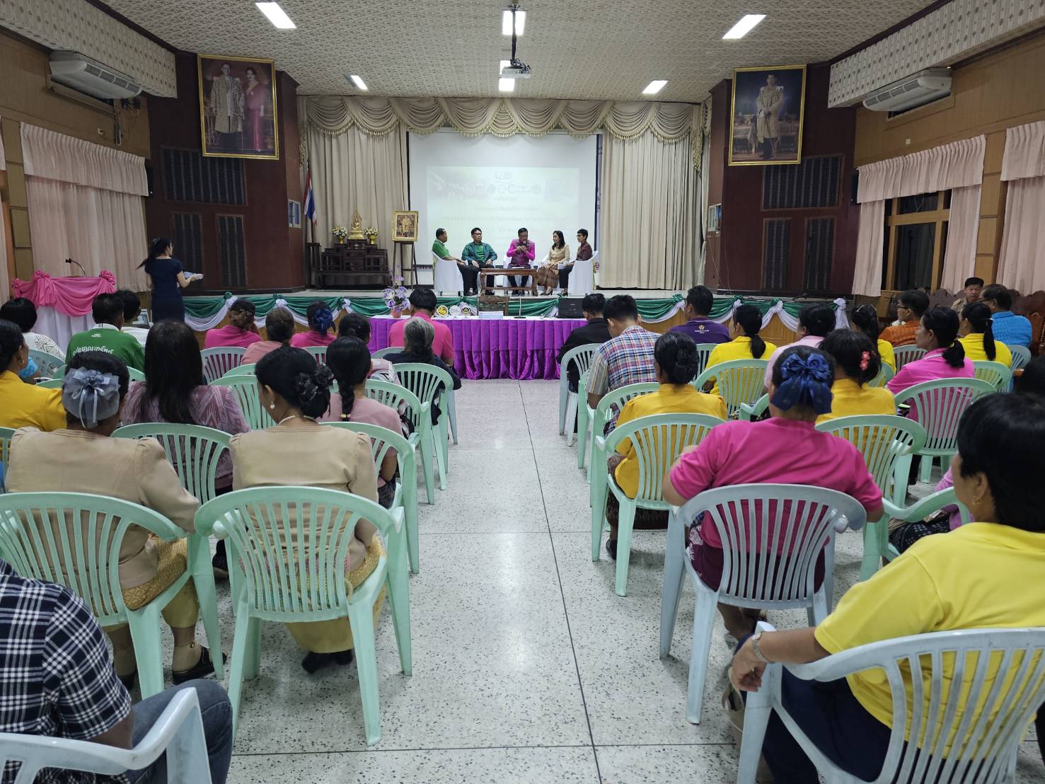 จังหวัดหนองคาย ส่งเสริมการออมและการเข้าถึงแหล่งทุน จัดมหกรรมการออม 50 ปี ทุนชุมชนขับเคลื่อนเศรษฐกิจฐานราก (ระดับภูมิภาค)