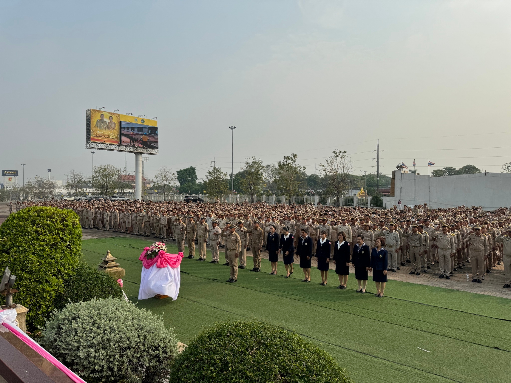 พช.หนองคาย ร่วมพิธีถวายราชสักการะพระบาทสมเด็จพระจุลจอมเกล้าเจ้าอยู่หัว รัชกาลที่ 5 เนื่องใน “วันท้องถิ่นไทย” ประจำปี 2567”