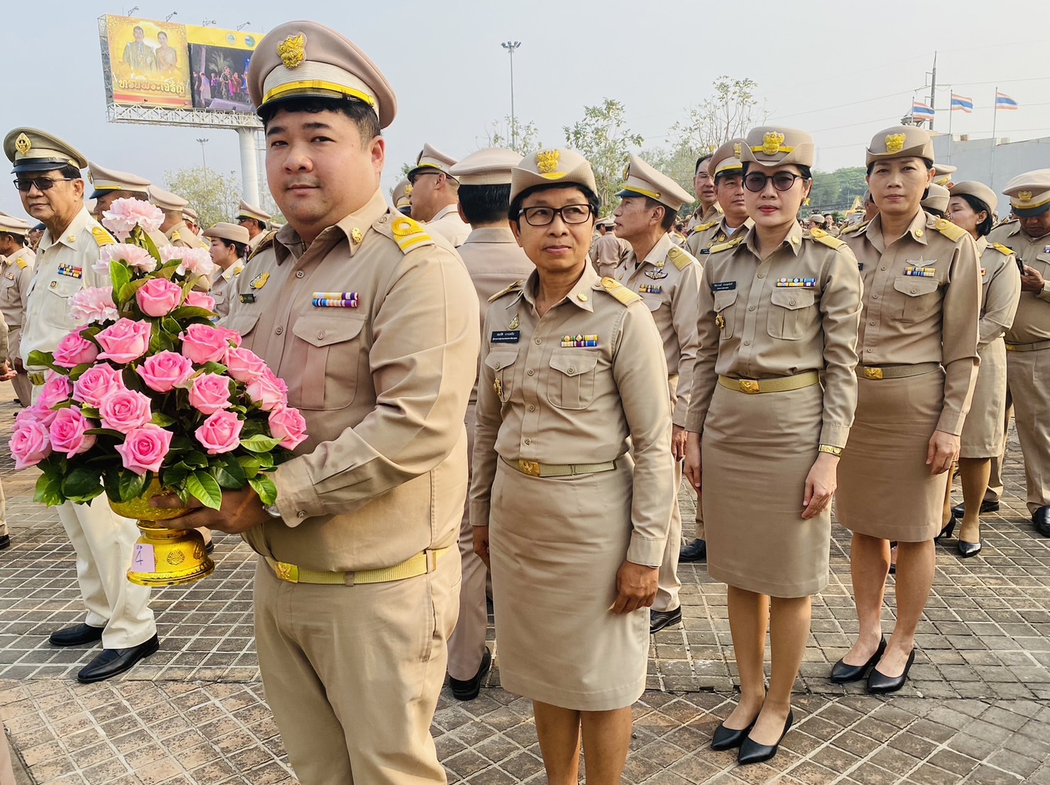 พช.หนองคาย ร่วมพิธีถวายราชสักการะพระบาทสมเด็จพระจุลจอมเกล้าเจ้าอยู่หัว รัชกาลที่ 5 เนื่องใน “วันท้องถิ่นไทย” ประจำปี 2567”