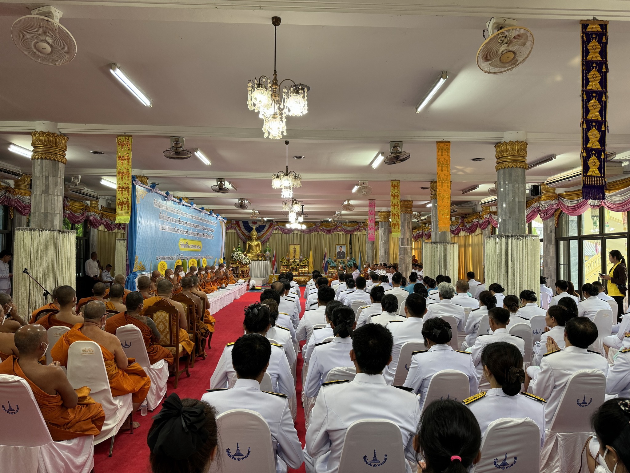 พช.หนองคาย ร่วมพิธีเจริญพระพุทธมนต์ เจริญจิตตภาวนา ถวายพระพรชัยมงคล แด่ พระบาทสมเด็จพระเจ้าอยู่หัว เนื่องในโอกาสพระราชพิธีมหามงคลเฉลิมพระชนมพรรษา 6 รอบ 28 กรกฎาคม 2567 และเนื่องในโอกาสวันคล้ายวันประสูติ สมเด็จพระเจ้าลูกยาเธอ เจ้าฟ้าทีปังกรรัศมีโชติฯ