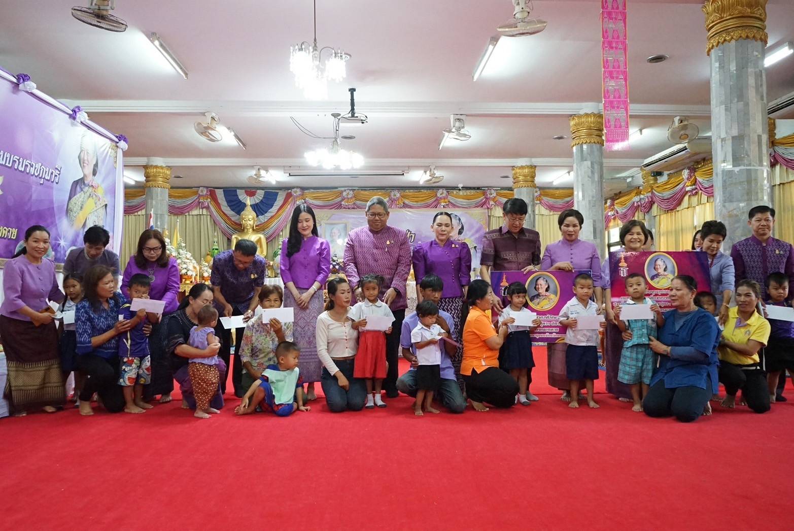 พช.หนองคาย : พิธีทอดผ้าป่าสมทบกองทุนพัฒนาเด็กชนบทในพระราชูปถัมภ์ สมเด็จพระเทพรัตนราชสุดาฯ สยามบรมราชกุมารี จังหวัดหนองคาย ปี 2567