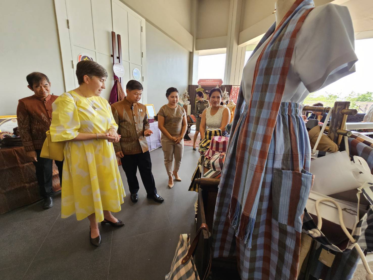 พช.หนองคาย ร่วมพิธีเปิดงานเฉลิมฉลอง 30 ปี สะพานมิตรภาพไทย – ลาว แห่งที่ 1 (หนองคาย – เวียงจันทน์)