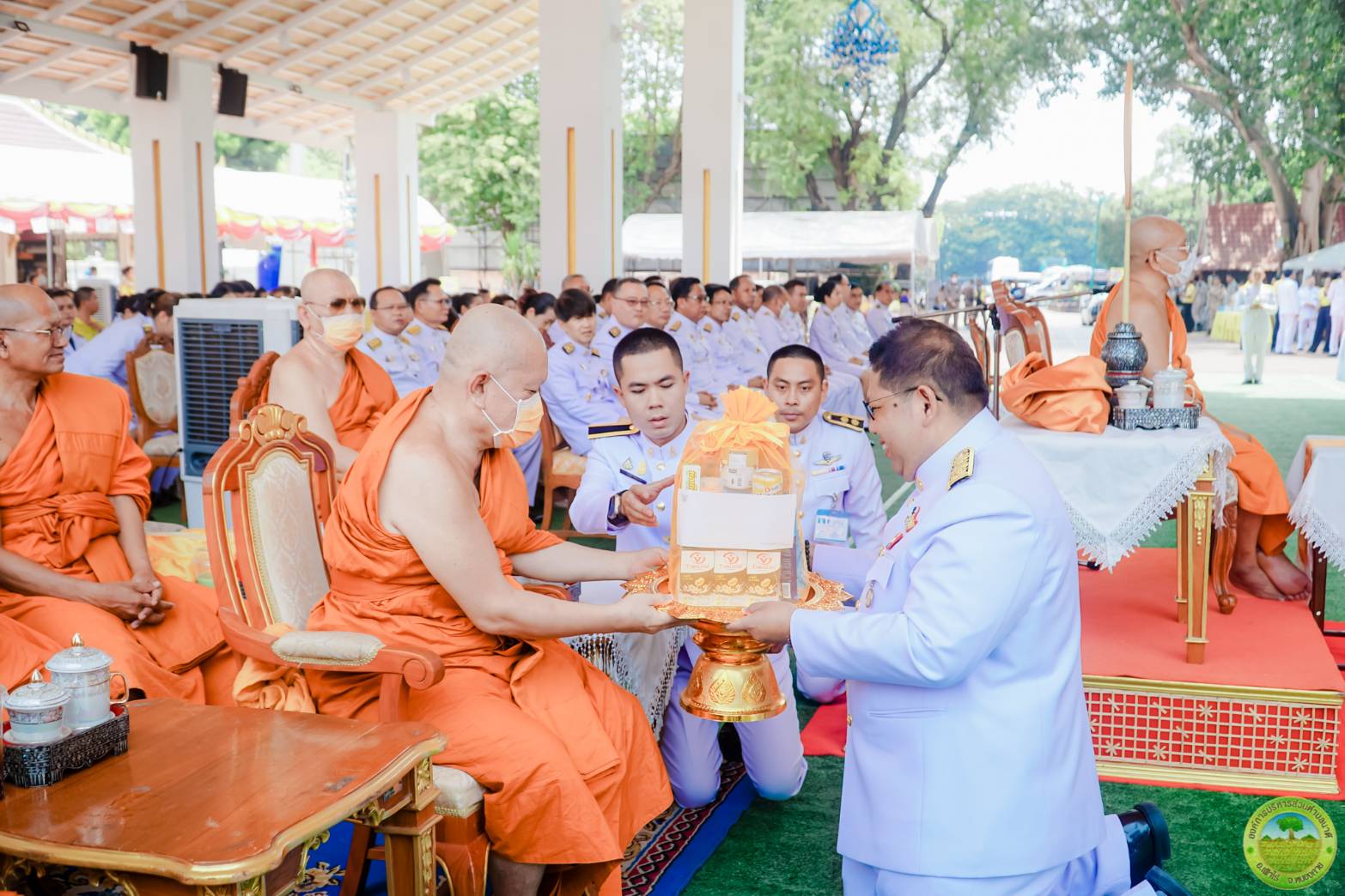 พช.หนองคาย ร่วมพิธีบรรพชาสามเณรภาคฤดูร้อน เฉลิมพระเกียรติพระบาทสมเด็จพระเจ้าอยู่หัว เนื่องในโอกาสมหามงคลเฉลิมพระชนมพรรษา 6 รอบ 28 กรกฎาคม 2567