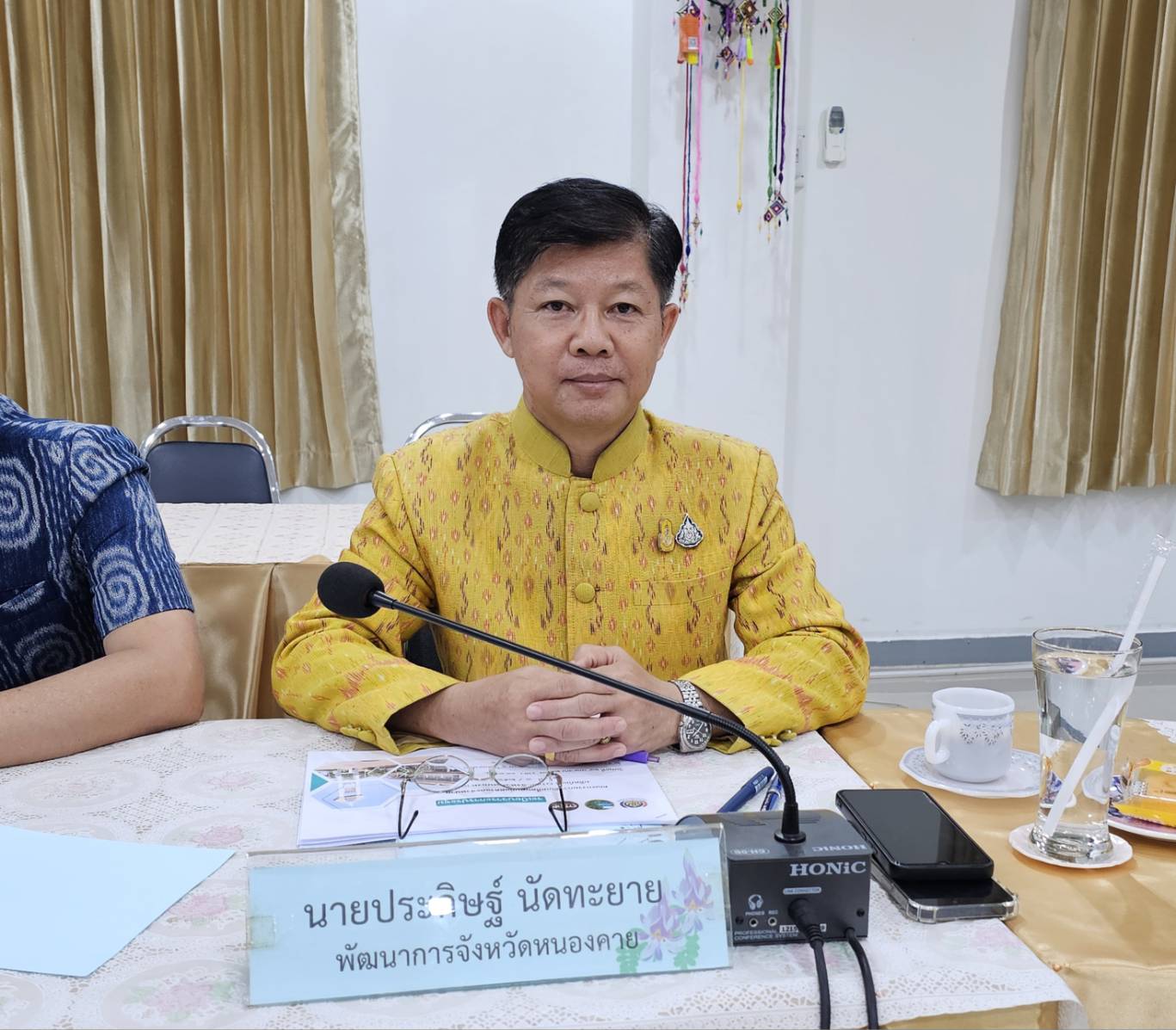 พช.หนองคาย ดำเนินการประชุมคณะกรรมการขับเคลื่อนศูนย์แสดงและจำหน่ายผลิตภัณฑ์ OTOP จังหวัดหนองคาย ครั้งที่ 1/2567