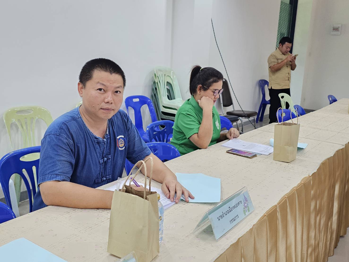 พช.หนองคาย ดำเนินการประชุมคณะกรรมการขับเคลื่อนศูนย์แสดงและจำหน่ายผลิตภัณฑ์ OTOP จังหวัดหนองคาย ครั้งที่ 1/2567