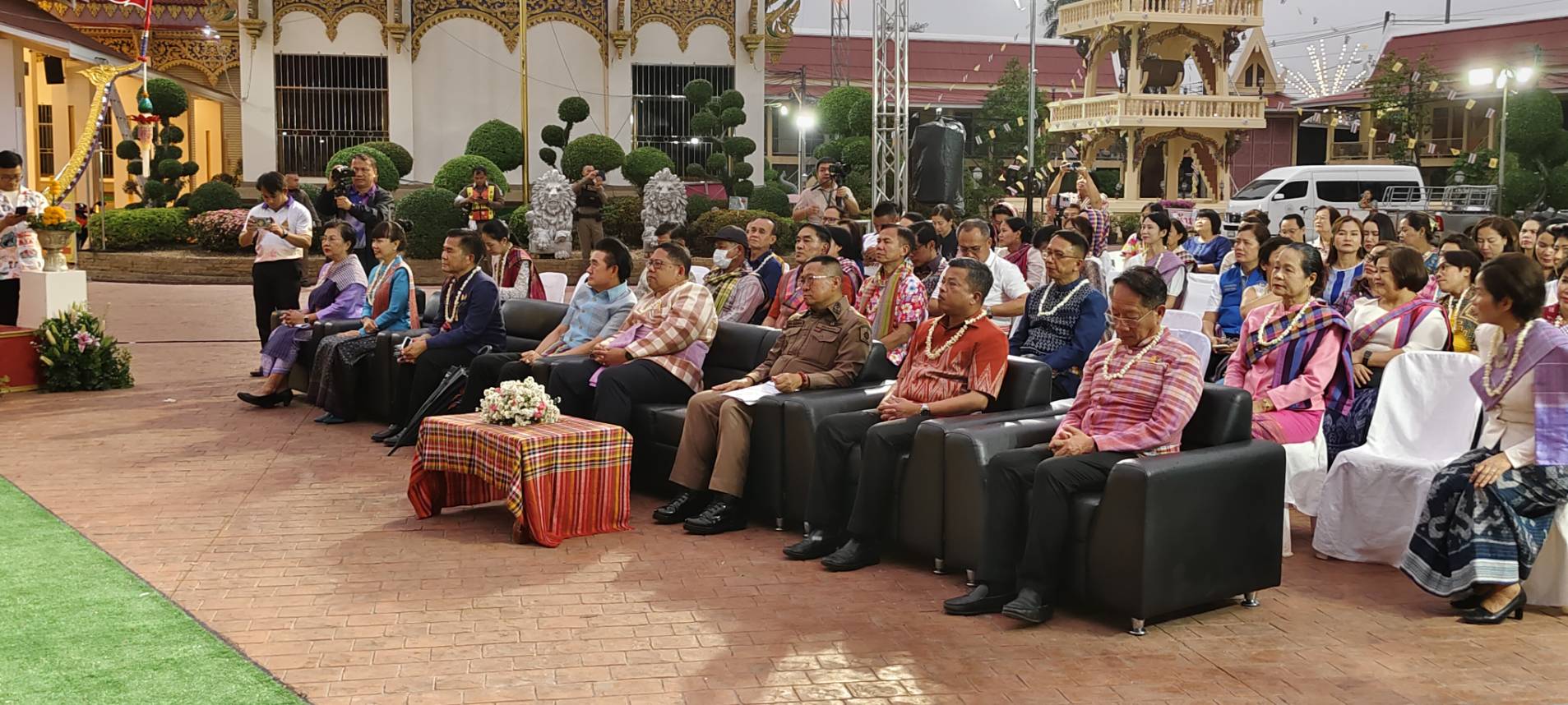 พช.หนองคาย ร่วมงานแถลงข่าวเทศกาลมหาสงกรานต์ อีสานหนองคาย “สงกรานต์ผ้าขาวม้า สมมาหลวงพ่อพระใส” ปี 2567