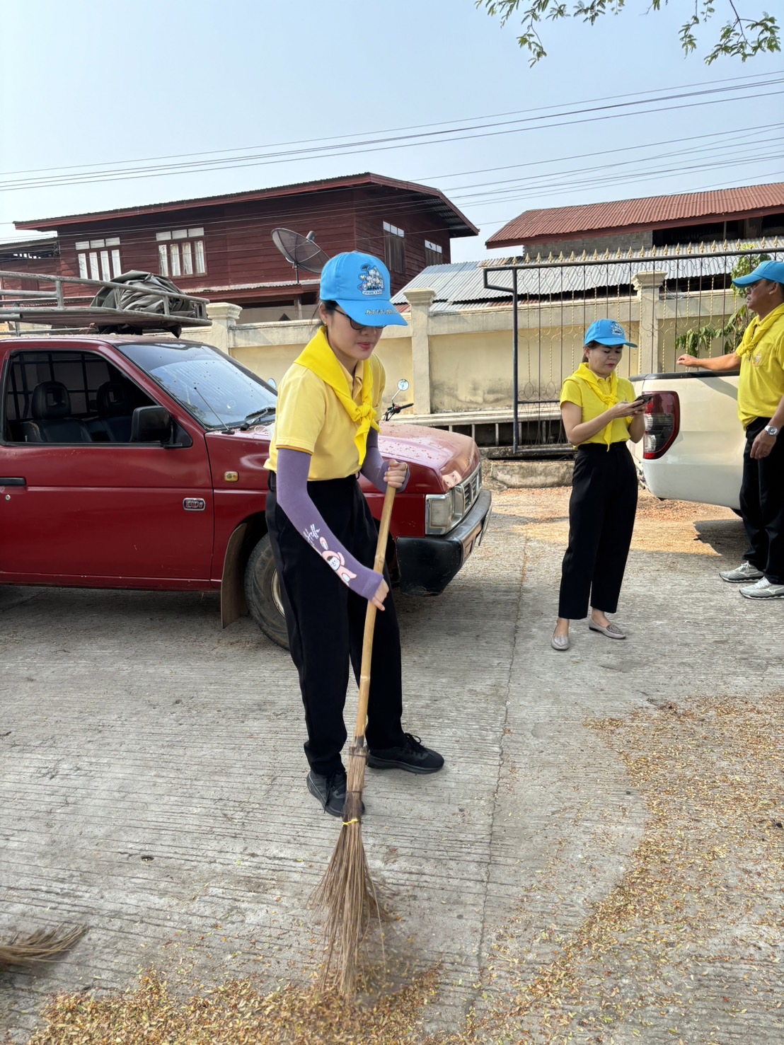 พช.หนองคาย ร่วมกิจกรรมจิตอาสาพัฒนาเนื่องในวันคล้ายวันสวรรคตสมเด็จพระนเรศวรมหาราช