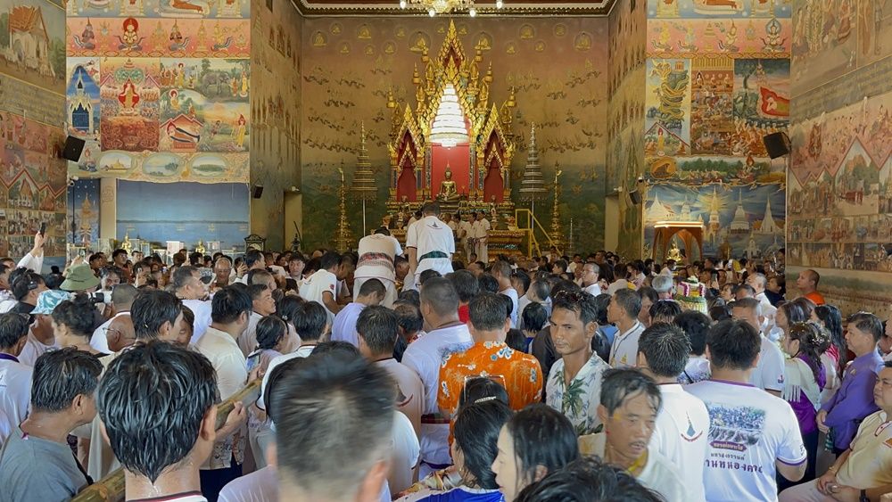 พช.หนองคาย ร่วมพิธีอัญเชิญหลวงพ่อพระใส กลับขึ้นประดิษฐานภายในพระอุโบสถ