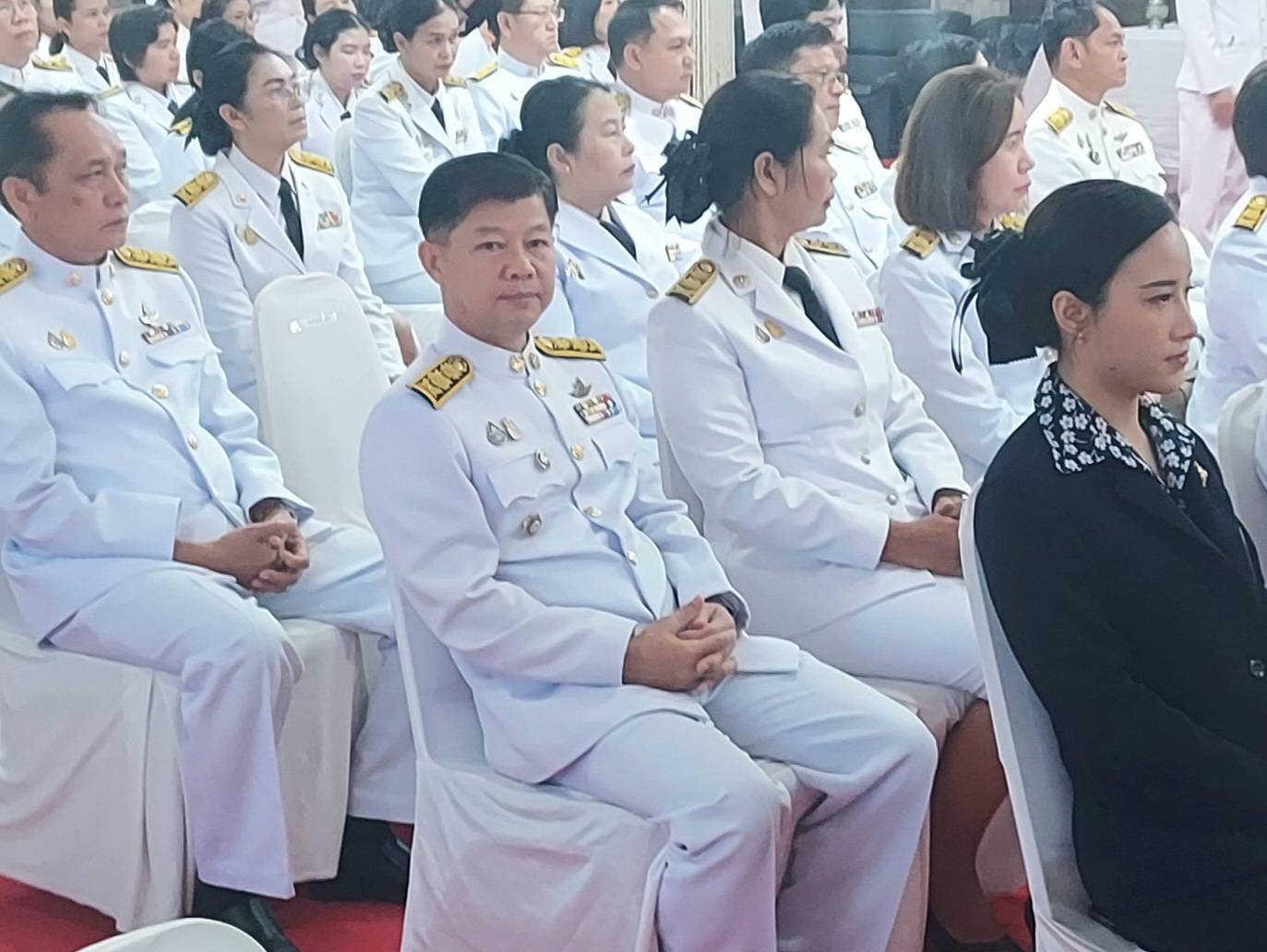 พช.หนองคาย ร่วมพิธีทำบุญตักบาตรถวายพระราชกุศล เนื่องในโอกาสวันคล้ายวันพระราชสมภพ สมเด็จพระกนิษฐาธิราชเจ้า กรมสมเด็จพระเทพรัตนราชสุดาฯ สยามบรมราชกุมารี