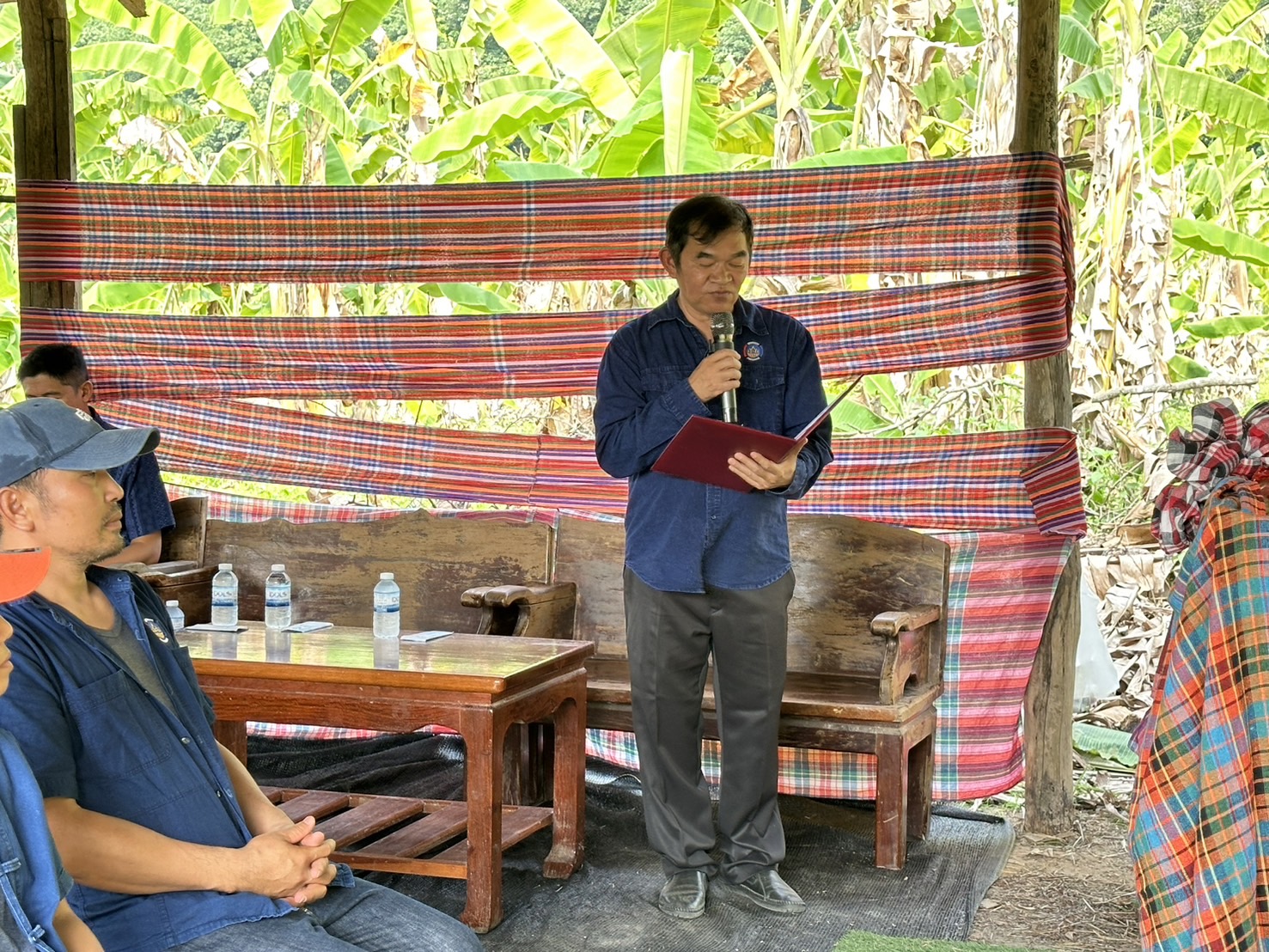 พช.หนองคาย น้อมนำหลักปรัชญาของเศรษฐกิจพอเพียงผ่านการดำเนินโครงการเฉลิมพระเกียรติพระบาทสมเด็จพระเจ้าอยู่หัว เนื่องในโอกาสมหามงคลเฉลิมพระชนมพรรษา 6 รอบ 28 กรกฎาคม 2567 ณ ศูนย์เรียนรู้ “โคก หนอง นา โมเดล” อำเภอสังคม