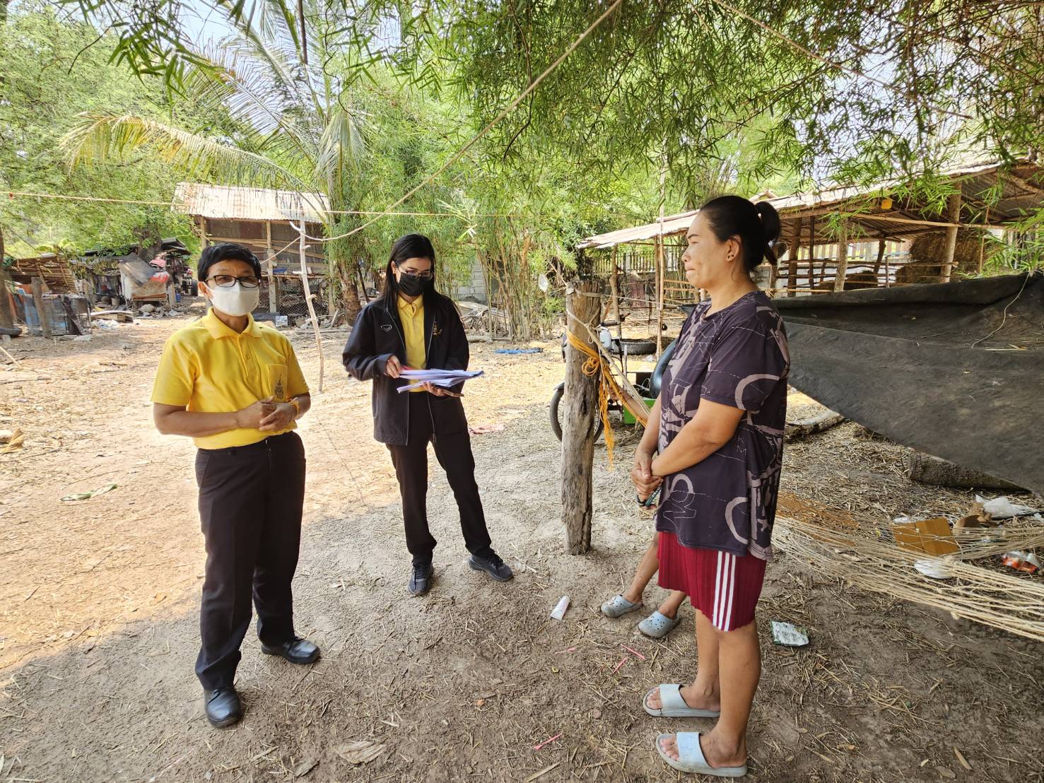 พช.หนองคาย ลงพื้นที่จัดเก็บข้อมูลครัวเรือนที่ขอรับการสนับสนุนวัสดุอุปกรณ์ ภายใต้บันทึกข้อตกลงความร่วมมือในการแก้ไขปัญหาความยากจนเชิงบูรณาการ ระหว่าง กรมการพัฒนาชุมชน กระทรวงมหาดไทย กับ มูลนิธิป่อเต็กตึ๊ง