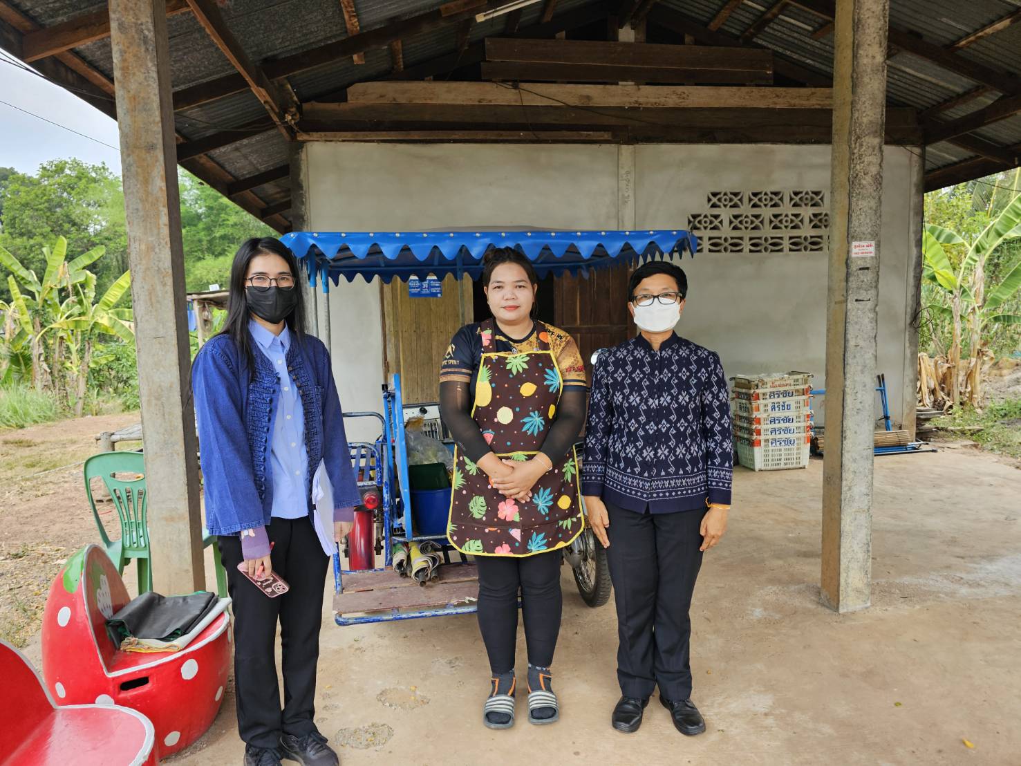 พช.หนองคาย ลงพื้นที่จัดเก็บข้อมูลครัวเรือนที่ขอรับการสนับสนุนวัสดุอุปกรณ์ ภายใต้บันทึกข้อตกลงความร่วมมือในการแก้ไขปัญหาความยากจนเชิงบูรณาการ ระหว่าง กรมการพัฒนาชุมชนกระทรวงมหาดไทย กับ มูลนิธิป่อเต็กตึ๊ง