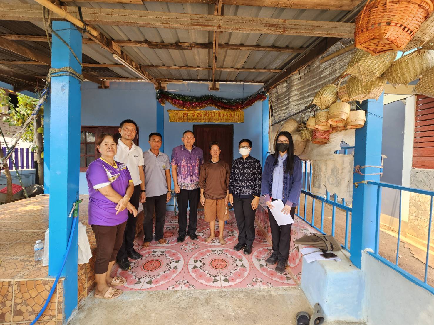 พช.หนองคาย ลงพื้นที่จัดเก็บข้อมูลครัวเรือนที่ขอรับการสนับสนุนวัสดุอุปกรณ์ ภายใต้บันทึกข้อตกลงความร่วมมือในการแก้ไขปัญหาความยากจนเชิงบูรณาการ ระหว่าง กรมการพัฒนาชุมชนกระทรวงมหาดไทย กับ มูลนิธิป่อเต็กตึ๊ง