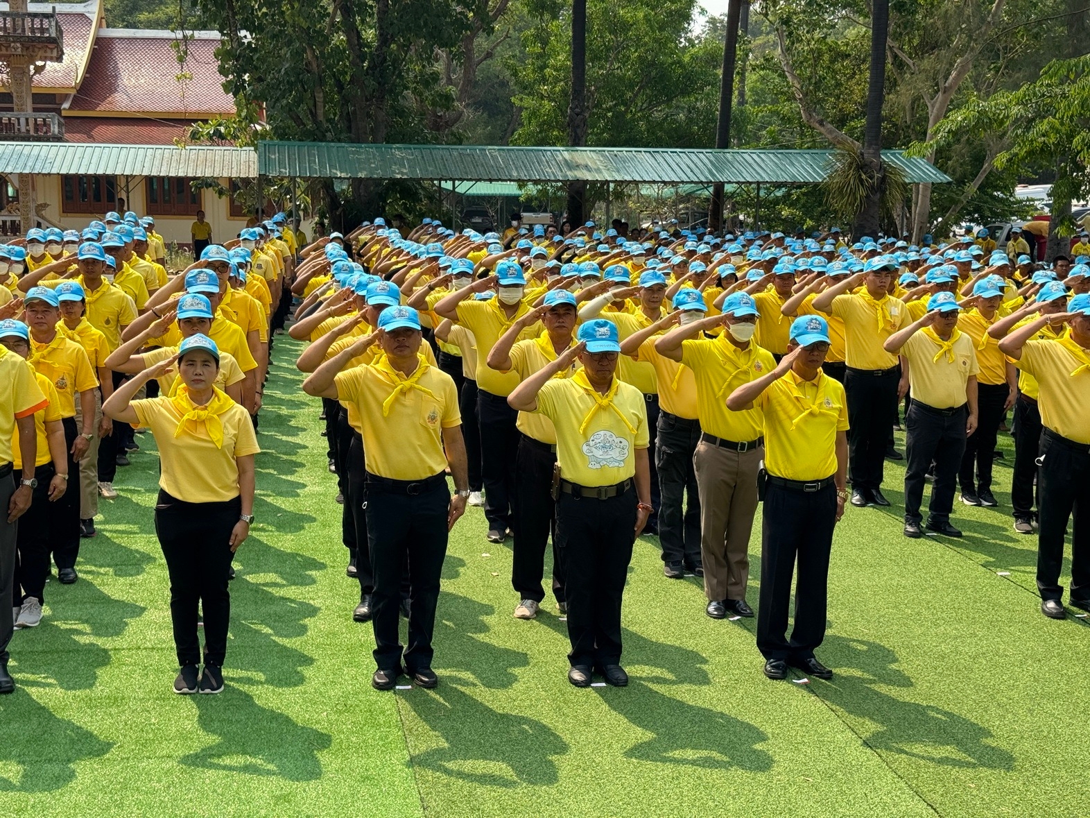 พช.หนองคาย ร่วมกิจกรรมจิตอาสาพัฒนาสิ่งแวดล้อมและบำเพ็ญสาธารณประโยชน์ เนื่องในวันฉัตรมงคล ประจำปี 2567