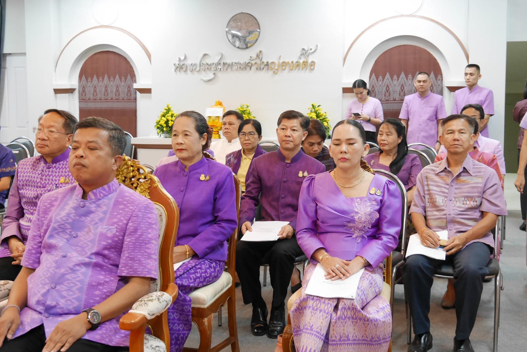 พช.หนองคาย ร่วมพิธีเจริญพระพุทธมนต์ เจริญจิตตภาวนา ถวายพระพรชัยมงคลแด่ สมเด็จพระนางเจ้าฯ พระบรมราชินี เนื่องในโอกาสวันเฉลิมพระชนมพรรษา (3 มิถุนายน พ.ศ. 2567) ผ่านสื่ออิเล็กทรอนิกส์ออนไลน์