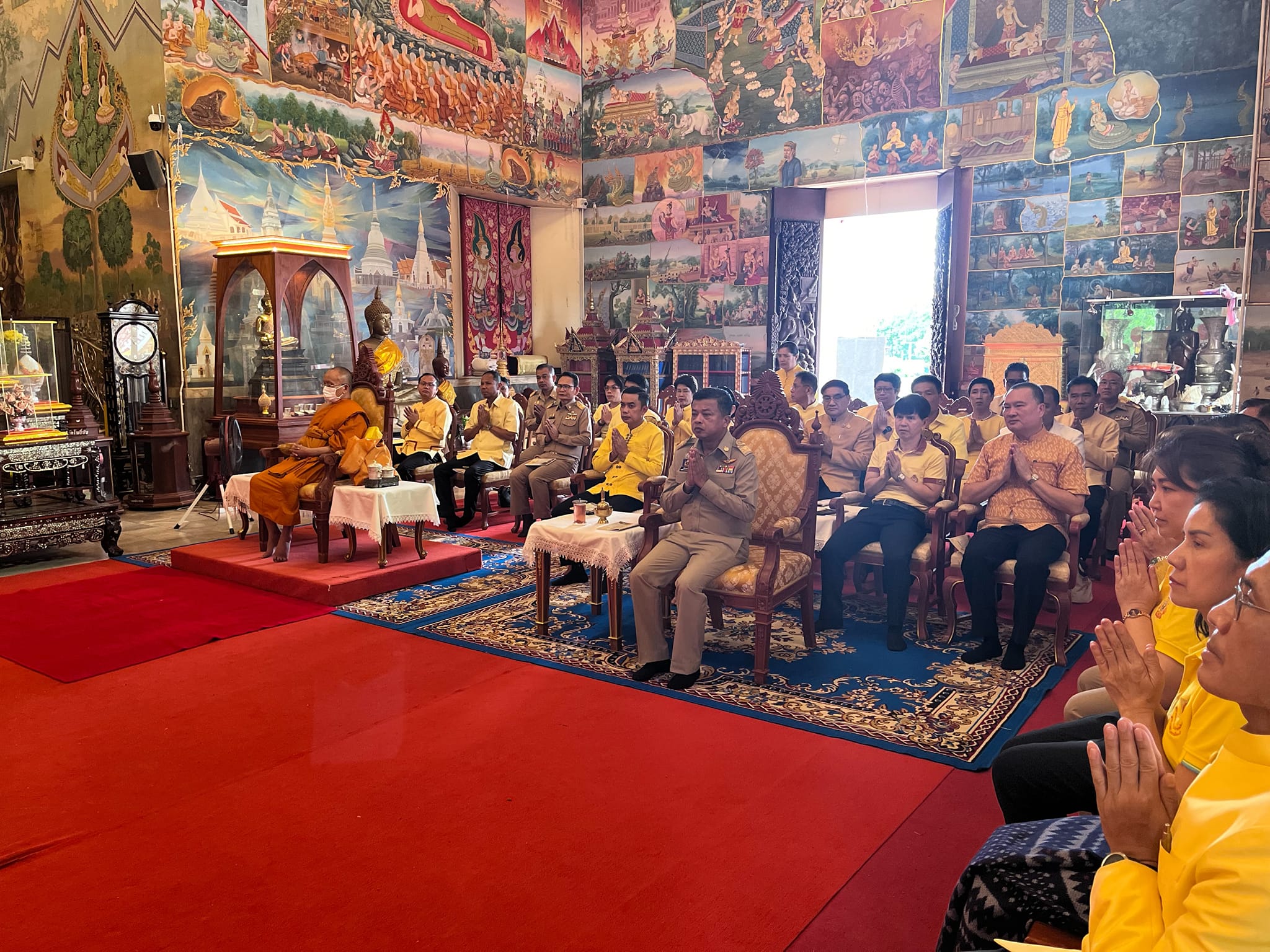 พช.หนองคาย ร่วมพิธีเจริญพระพุทธมนต์และเจริญจิตตภาวนาถวายพระพรชัยมงคลแด่พระบาทสมเด็จพระเจ้าอยู่หัว เนื่องในโอกาสมหามงคลเฉลิพระชนมพรรษา 6 รอบ 28 กรกฎาคม 2567