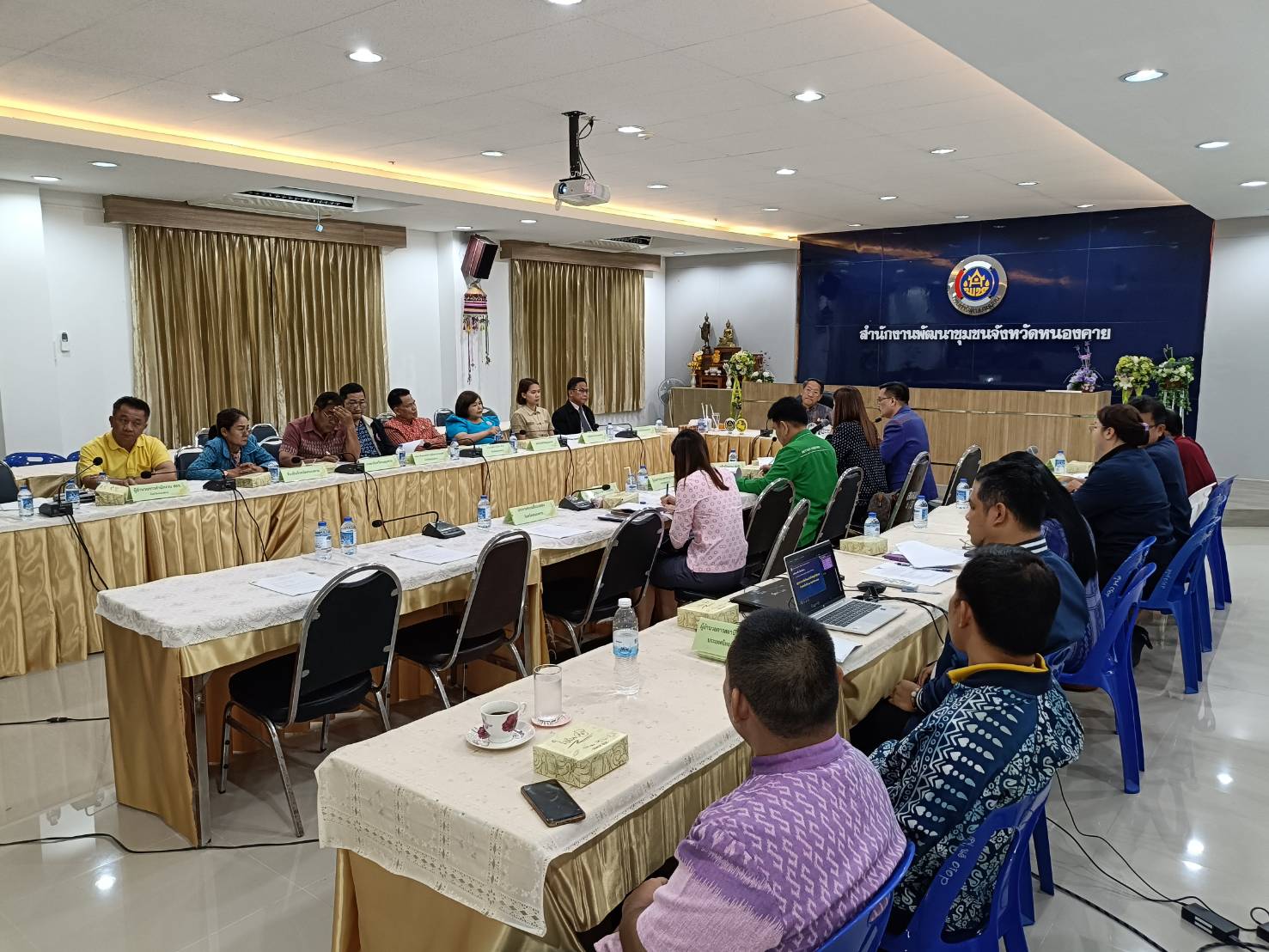 พช.หนองคาย จัดประชุมคณะอนุกรรมการสนับสนุนและติดตามการดำเนินงานกองทุนหมู่บ้านระดับจังหวัด เพื่อพิจารณาคัดเลือกผู้สมควรได้รับการคัดเลือกเป็นกรรมการผู้ทรงคุณวุฒิ ตามมาตรา 16 (5) แห่งพระราชบัญญัติกองทุนหมู่บ้านและชุมชนเมืองแห่งชาติ พ.ศ.2547