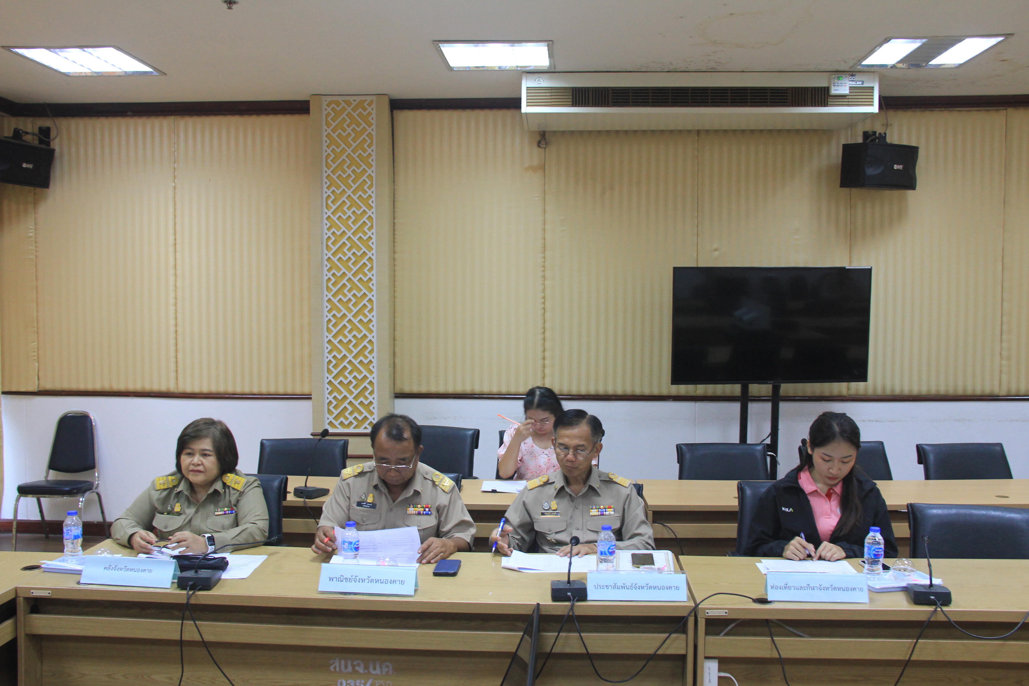 พช.หนองคาย ร่วมประชุมหารือการดำเนินโครงการตามแผนปฎิบัติราชการกลุ่มจังหวัดฯ ประจำปีงบประมาณ พ.ศ. 2567 (โครงการ เฉลิมฉลองครบรอบ 30 ปี สะพานมิตรภาพไทย-ลาว แห่งที่ 1)