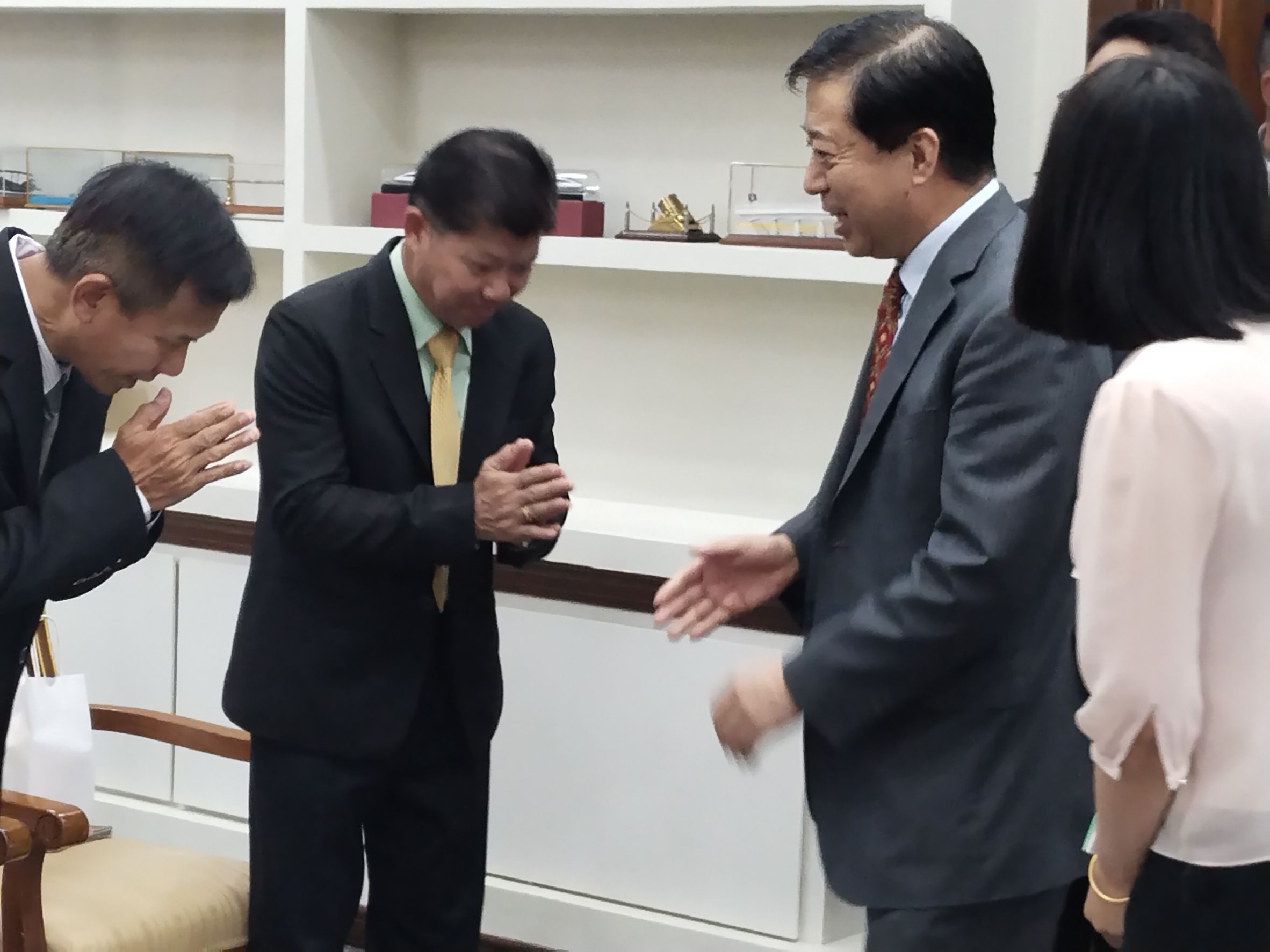 พช.หนองคาย ร่วมต้อนรับเอกอัครราชทูตสาธารณรัฐประชาชนจีน ประจำราชอาณาจักรไทย