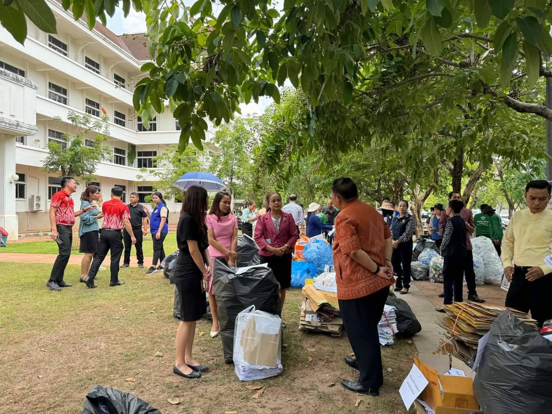 พช.หนองคาย ร่วมโครงการคัดแยกขยะรีไซเคิล (Recycle) จังหวัดหนองคาย (Zero Waste Off) ภายใต้แผนปฏิบัติการจัดการขยะมูลฝอยชุมชน “จังหวัดสะอาด”