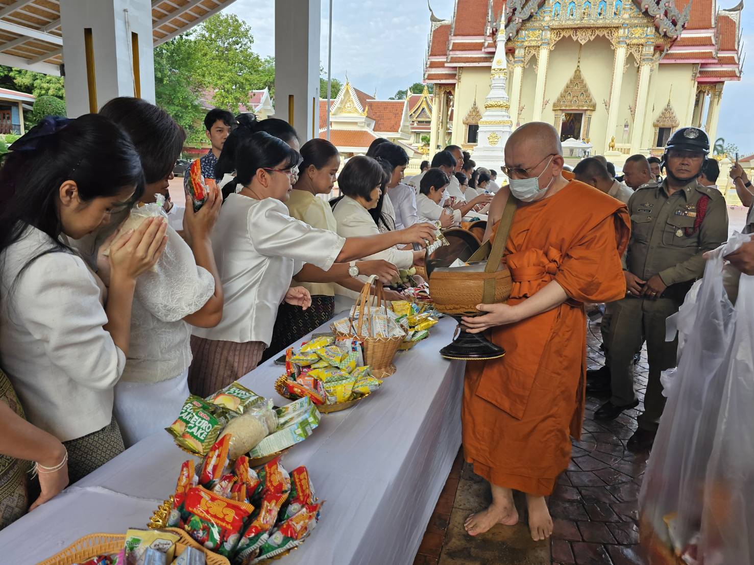 พช.หนองคาย ร่วมกิจกรรมวันสำคัญทางพระพุทธศาสนา (วันวิสาขบูชา) ประจำปี พ.ศ. 2567