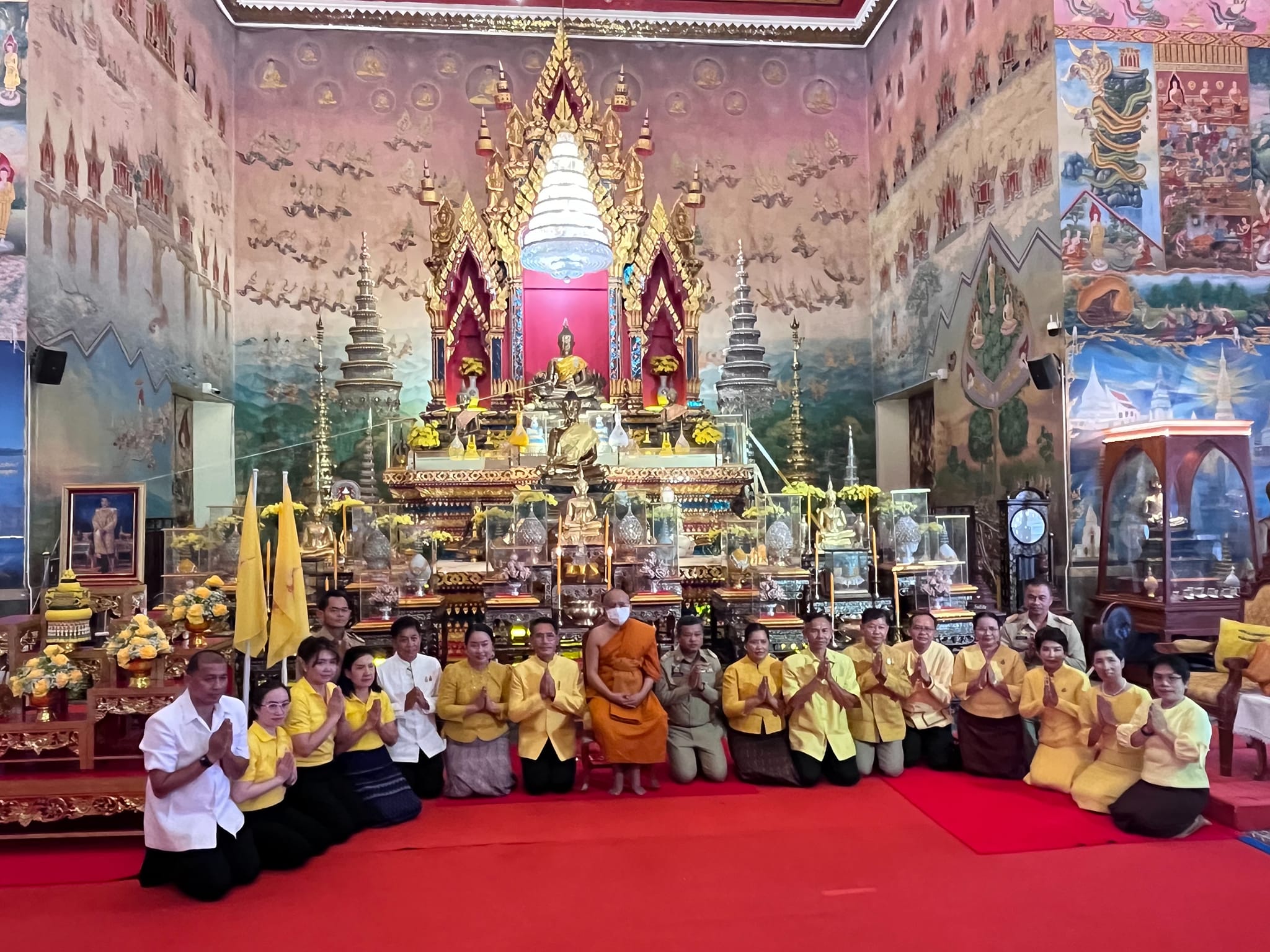 พช.หนองคาย ร่วมพิธีเจริญพระพุทธมนต์และเจริญจิตตภาวนาถวายพระพรชัยมงคลแด่พระบาทสมเด็จพระเจ้าอยู่หัว เนื่องในโอกาสมหามงคลเฉลิพระชนมพรรษา 6 รอบ 28 กรกฎาคม 2567