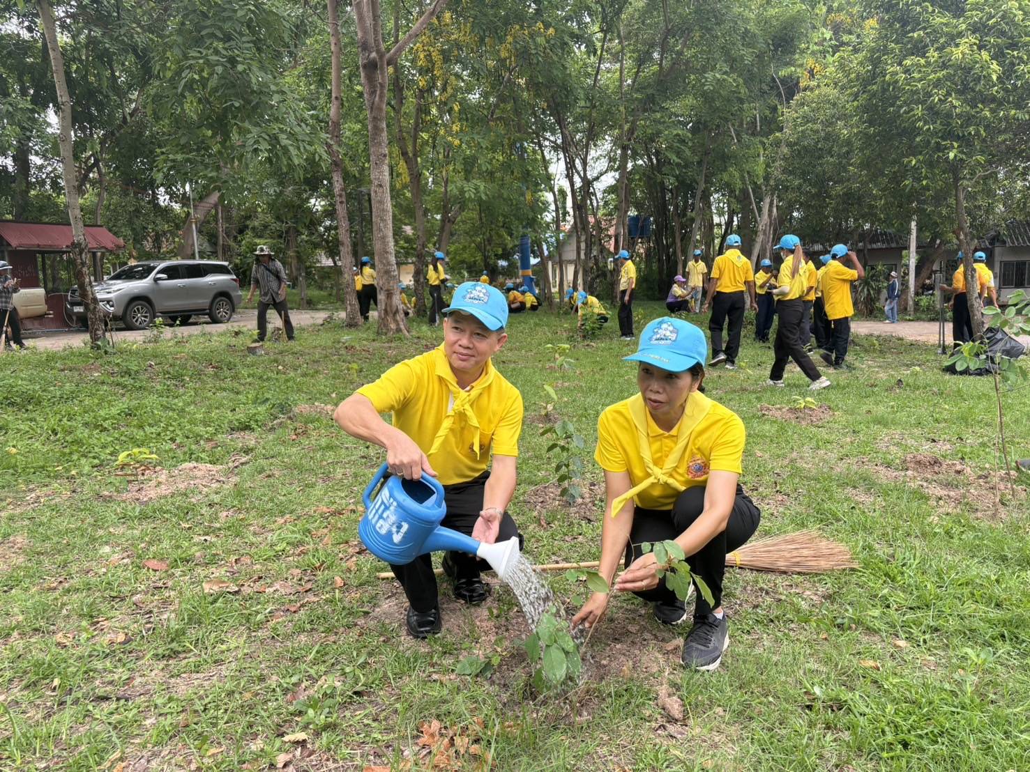 พช.หนองคาย ร่วมกิจกรรมจิตอาสาพัฒนาเนื่องในวันเฉลิมพระชนมพรรษาสมเด็จพระนางเจ้าฯ พระบรมราชินี “กิจกรรมจิตอาสาพัฒนาสิ่งแวดล้อมและบำเพ็ญสาธารณประโยชน์”