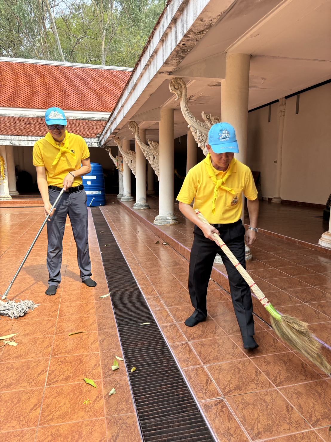 พช.หนองคาย ร่วมกิจกรรมจิตอาสาพัฒนาสิ่งแวดล้อมและบำเพ็ญสาธารณประโยชน์ เนื่องในวันฉัตรมงคล ประจำปี 2567