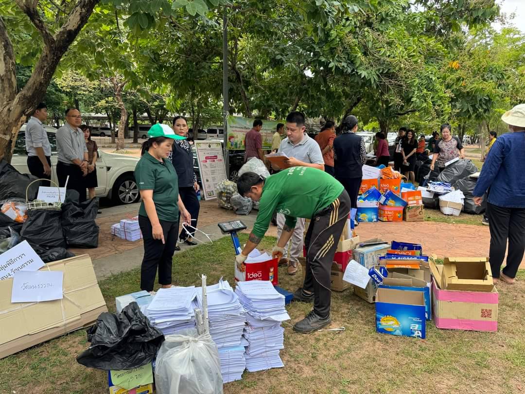 พช.หนองคาย ร่วมโครงการคัดแยกขยะรีไซเคิล (Recycle) จังหวัดหนองคาย (Zero Waste Off) ภายใต้แผนปฏิบัติการจัดการขยะมูลฝอยชุมชน “จังหวัดสะอาด”