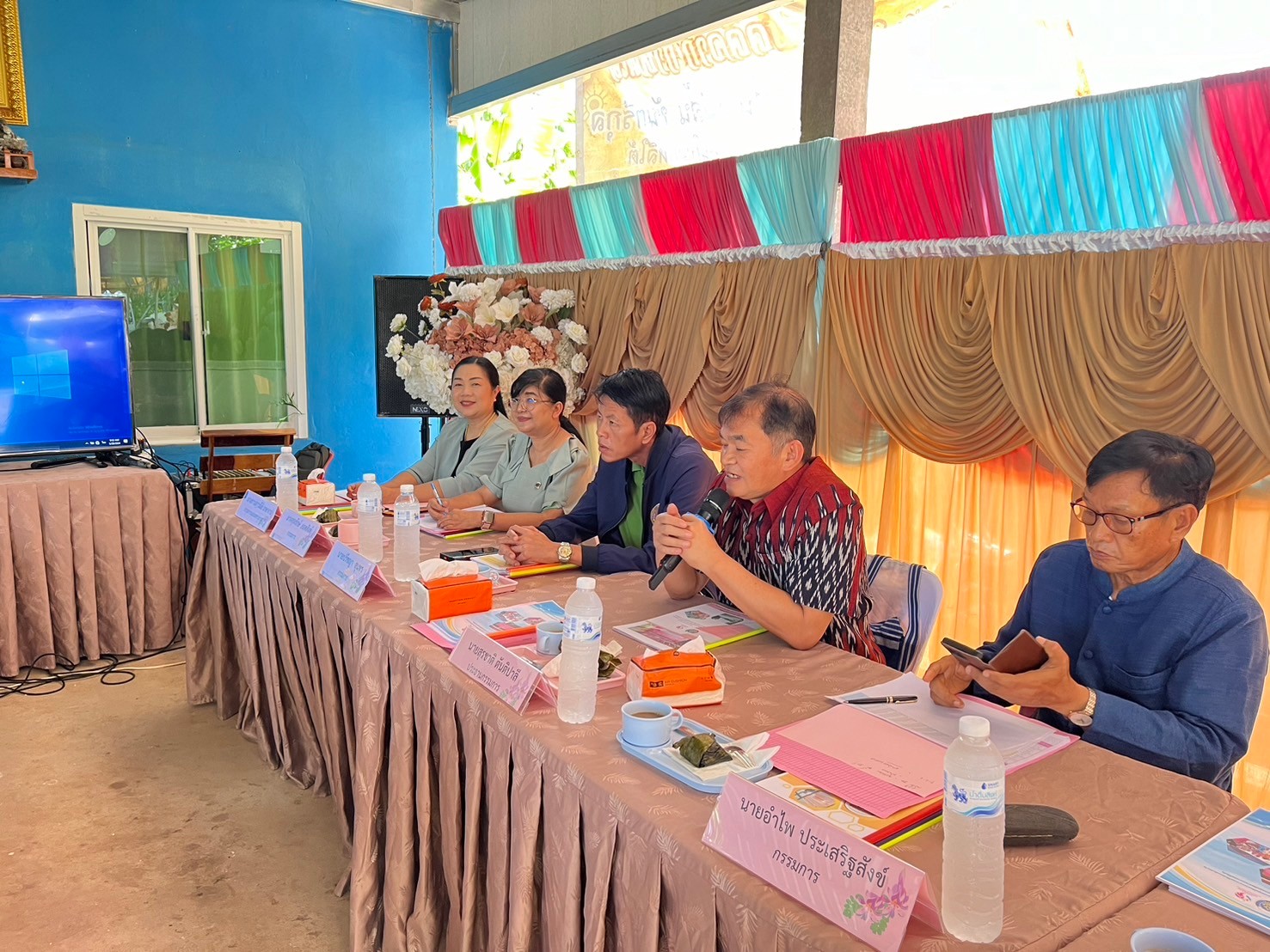 พช.หนองคาย คักขนาด : คัดเลือกคนกองทุนพัฒนาบทบาทสตรีดีเด่นระดับจังหวัด ตามโครงการเชิดชูเกียรติคนกองทุนพัฒนาบทบาทสตรี ประจำปี 2567