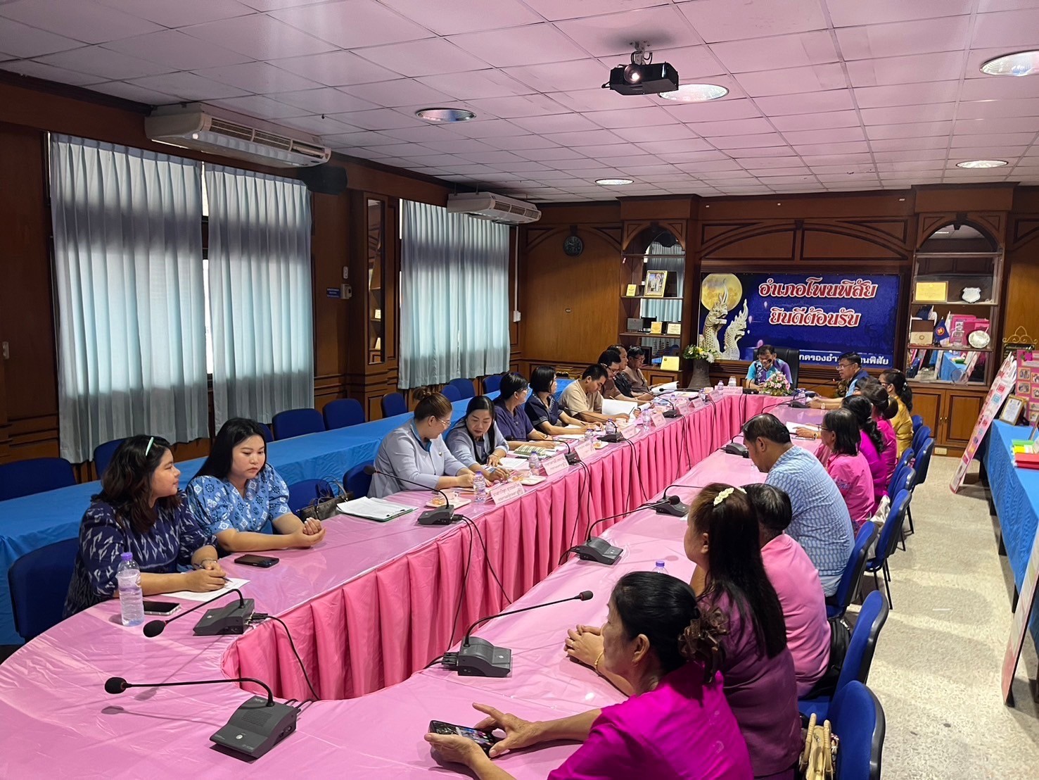 พช.หนองคาย คักอิหลี : คัดเลือกคนกองทุนพัฒนาบทบาทสตรีดีเด่นระดับจังหวัด ตามโครงการเชิดชูเกียรติคนกองทุนพัฒนาบทบาทสตรี ประจำปี 2567 อำเภอโพนพิสัย