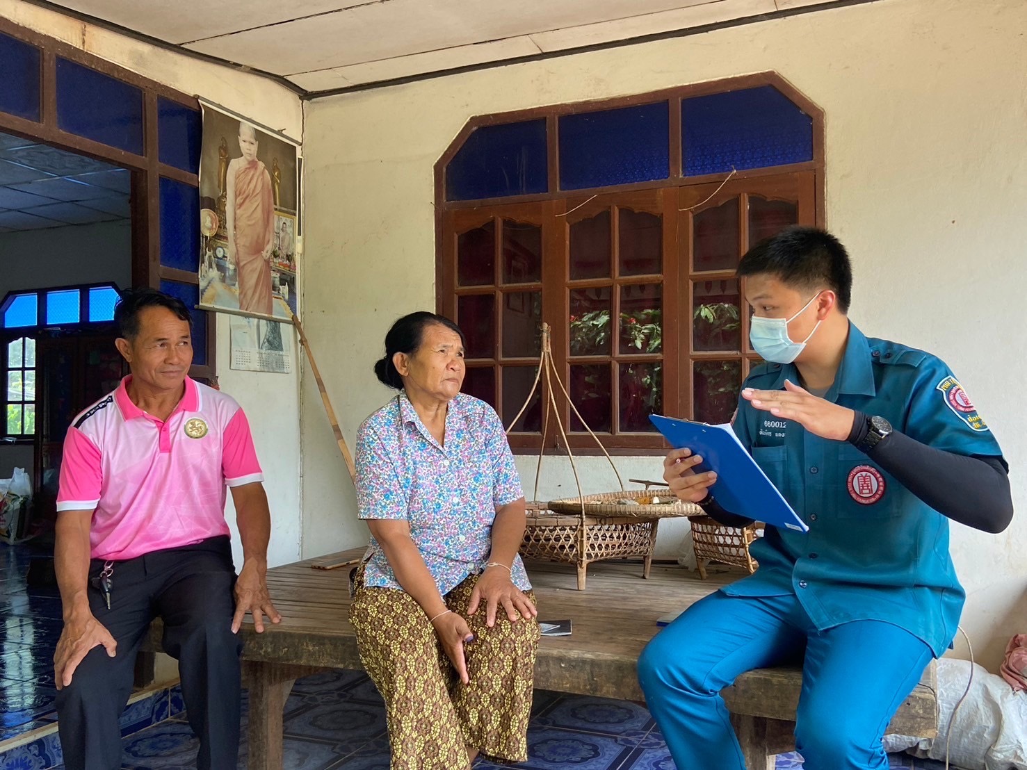 พช.หนองคาย ร่วมลงพื้นที่เพื่อจัดเก็บข้อมูลครัวเรือนที่ขอรับการสนับสนุนวัสดุอุปกรณ์ ภายใต้บันทึกข้อตกลงความร่วมมือในการแก้ไขปัญหาความยากจนเชิงบูรณาการ ระหว่าง กรมการพัฒนาชุมชนกระทรวงมหาดไทย กับ มูลนิธิป่อเต็กตึ๊ง