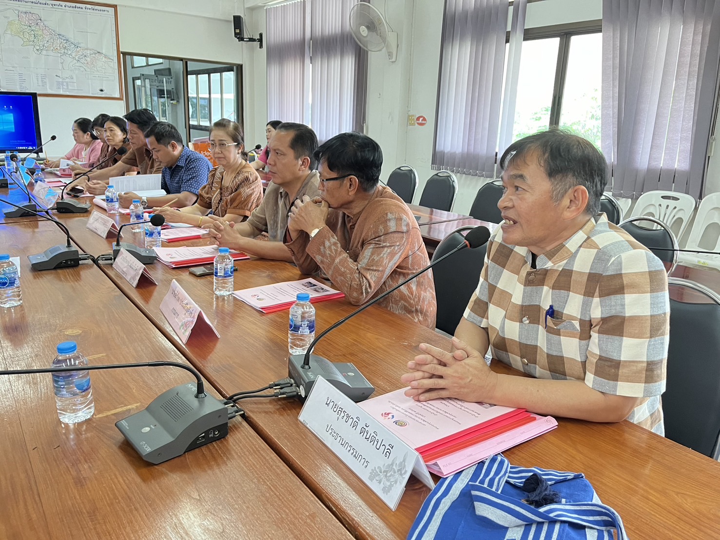 พช.หนองคาย คักแทร่ๆ : คัดเลือกคนกองทุนพัฒนาบทบาทสตรีดีเด่นระดับจังหวัด ตามโครงการเชิดชูเกียรติคนกองทุนพัฒนาบทบาทสตรี ประจำปี 2567