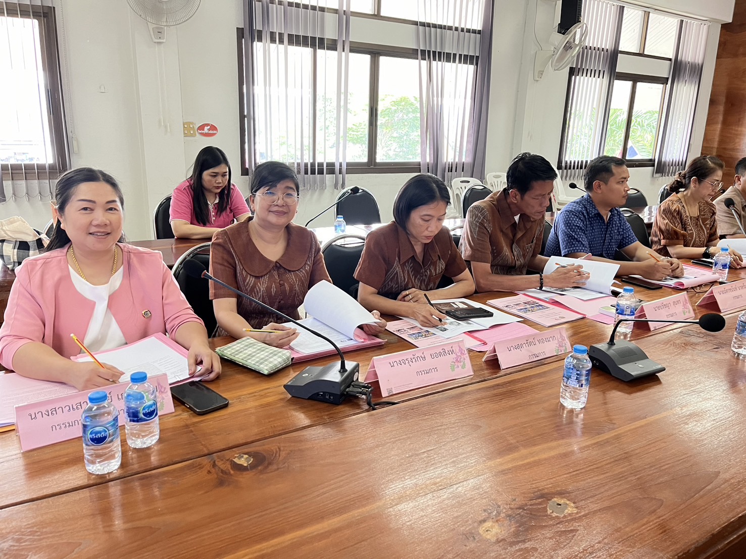 พช.หนองคาย คักแทร่ๆ : คัดเลือกคนกองทุนพัฒนาบทบาทสตรีดีเด่นระดับจังหวัด ตามโครงการเชิดชูเกียรติคนกองทุนพัฒนาบทบาทสตรี ประจำปี 2567