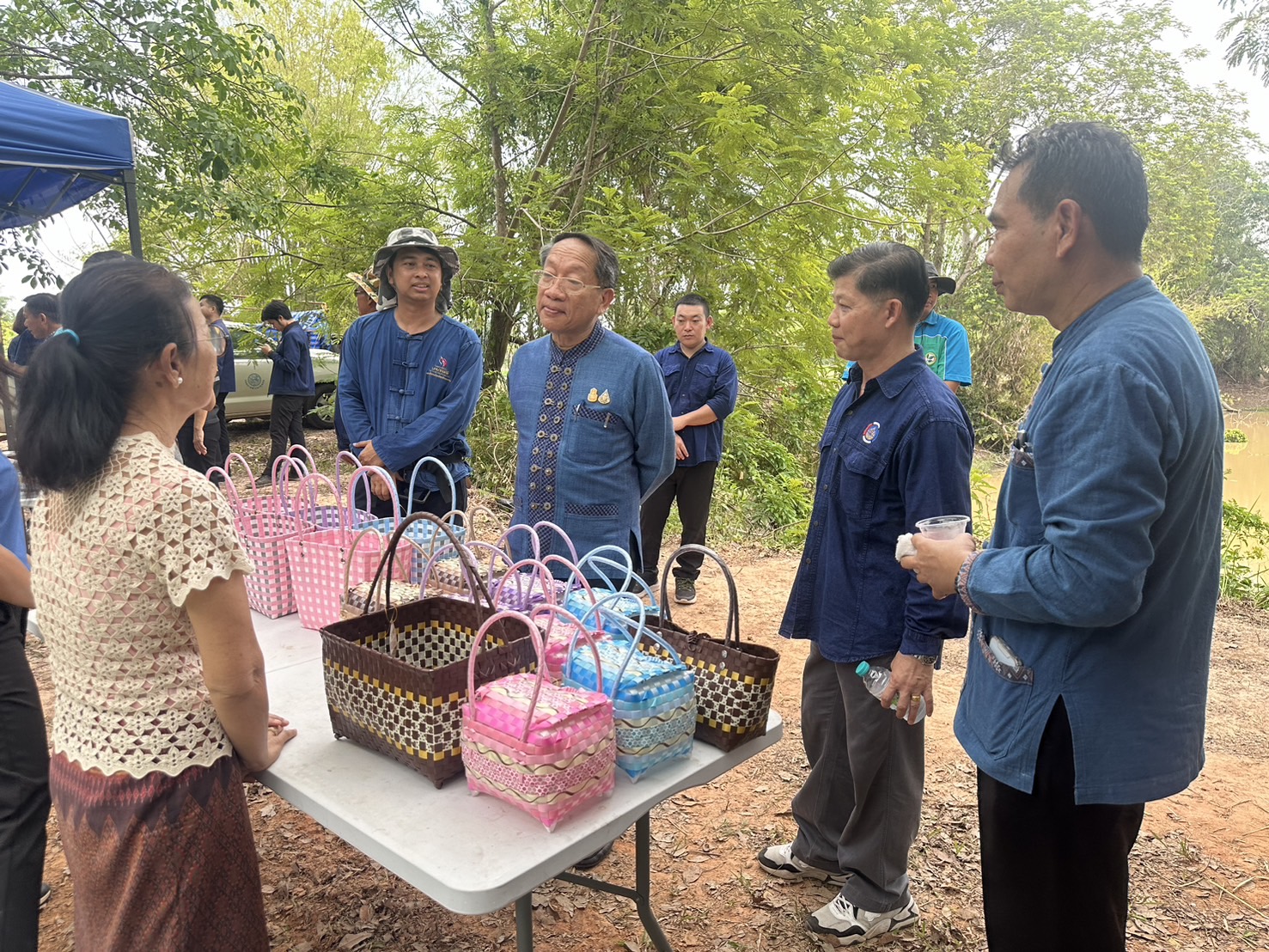 พช.หนองคาย น้อมนำหลักปรัชญาของเศรษฐกิจพอเพียงผ่านการดำเนินโครงการเฉลิมพระเกียรติพระบาทสมเด็จพระเจ้าอยู่หัว เนื่องในโอกาสมหามงคลเฉลิมพระชนมพรรษา 6 รอบ 28 กรกฎาคม 2567 ณ ศูนย์เรียนรู้ “โคก หนอง นา โมเดล” อำเภอสระใคร