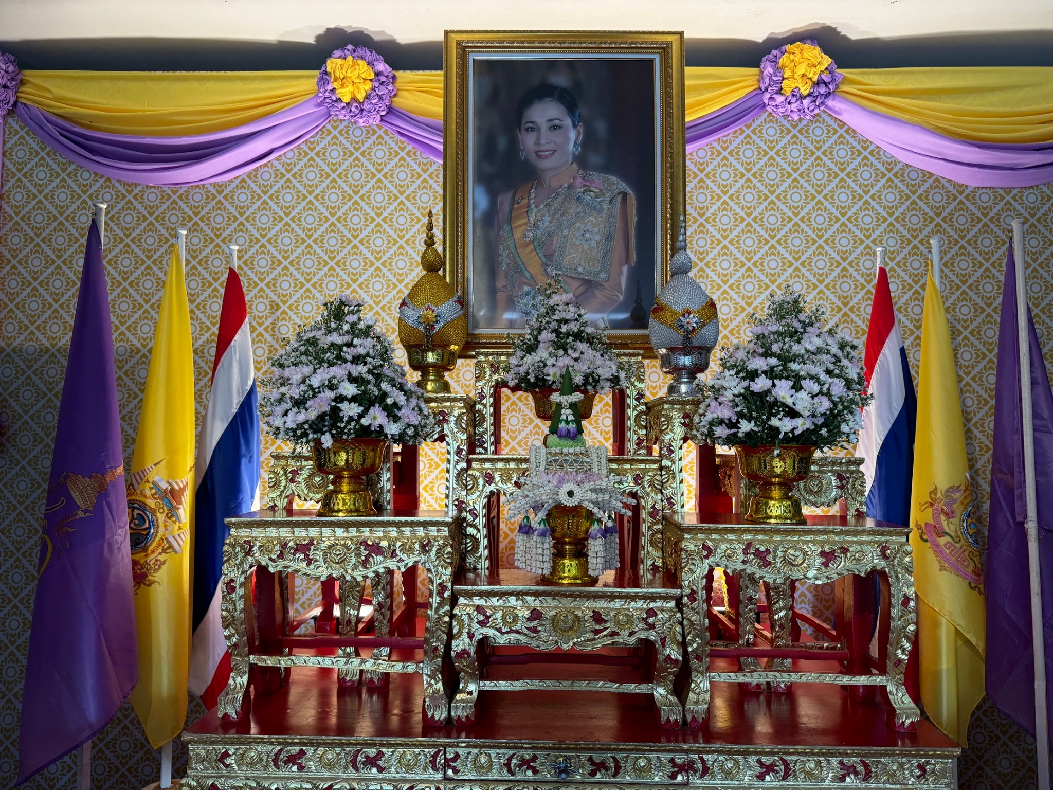 พช.หนองคาย ร่วมพิธีลงนามถวายพระพร สมเด็จพระนางเจ้าสุทิดา พัชรสุธาพิมลลักษณ พระบรมราชินี เนื่องในโอกาสวันเฉลิมพระชนมพรรษา 3 มิถุนายน 2567