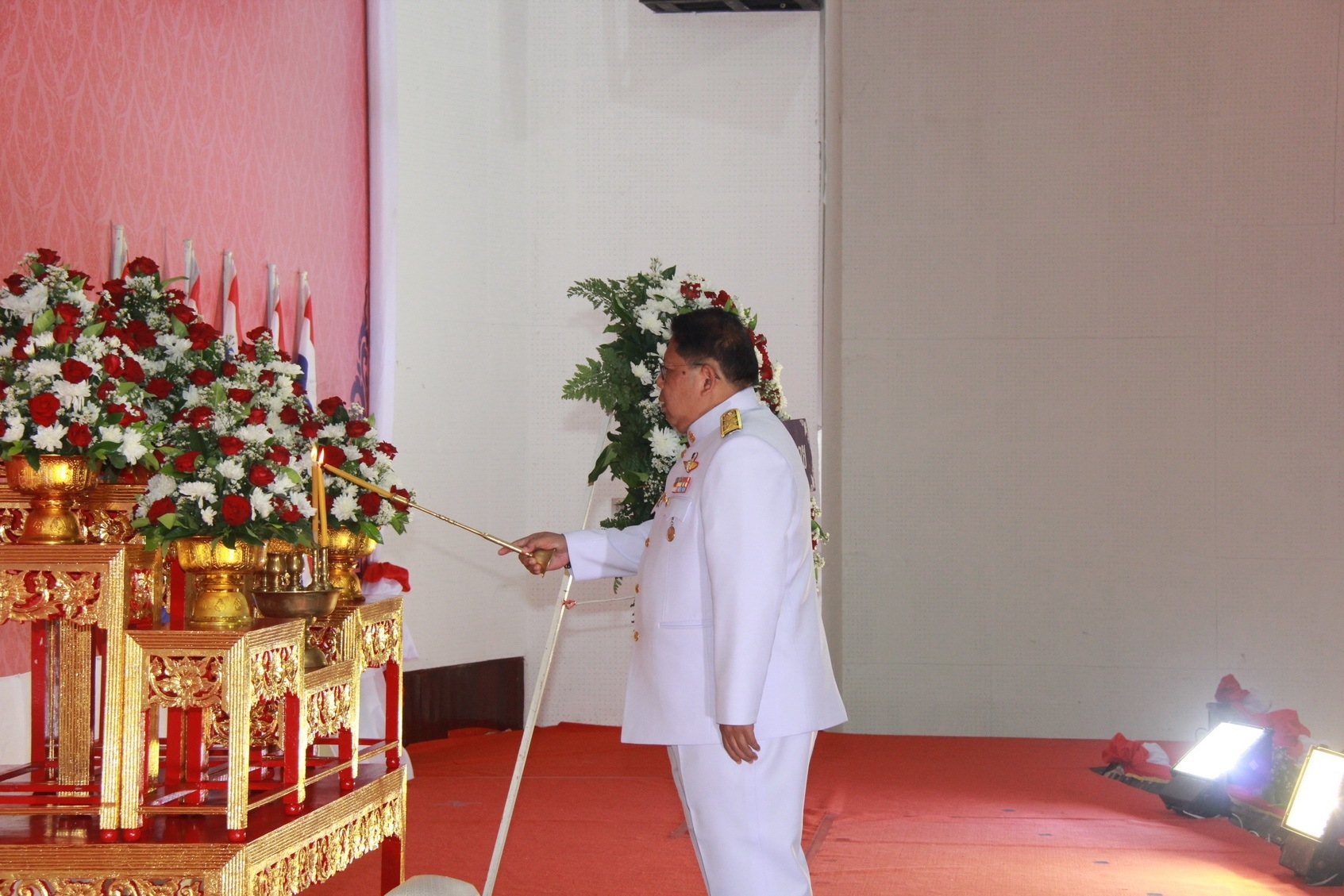 พช.หนองคาย ร่วมพิธีถวายราชสักการะ เนื่องในวันคล้ายวันสวรรคตพระบาทสมเด็จพระปรเมนทรมหาอานันทมหิดล พระอัฐมรามาธิบดินทร ประจำปีพุทธศักราช 2567