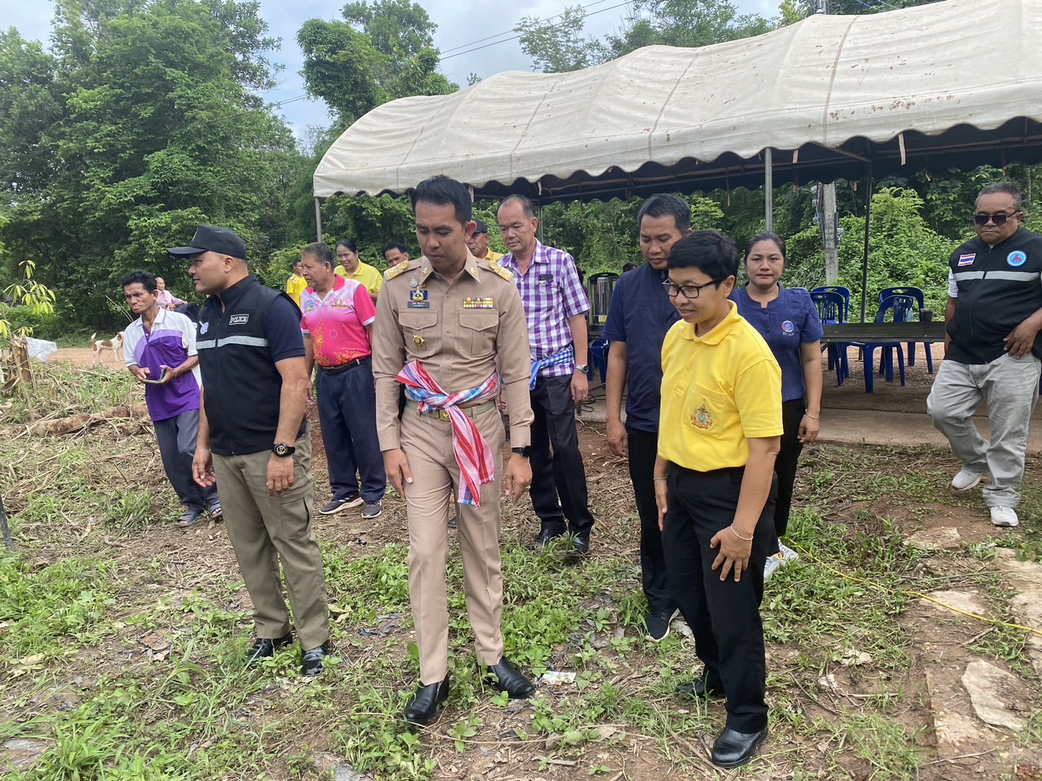 พช.หนองคาย มุ่งพัฒนาครัวเรือนให้มีคุณภาพชีวิตที่ดีขึ้น ร่วมพิธียกเสาเอกบ้านห่วงใยจากใจ GLO ปี 2566 อำเภอรัตนวาปี