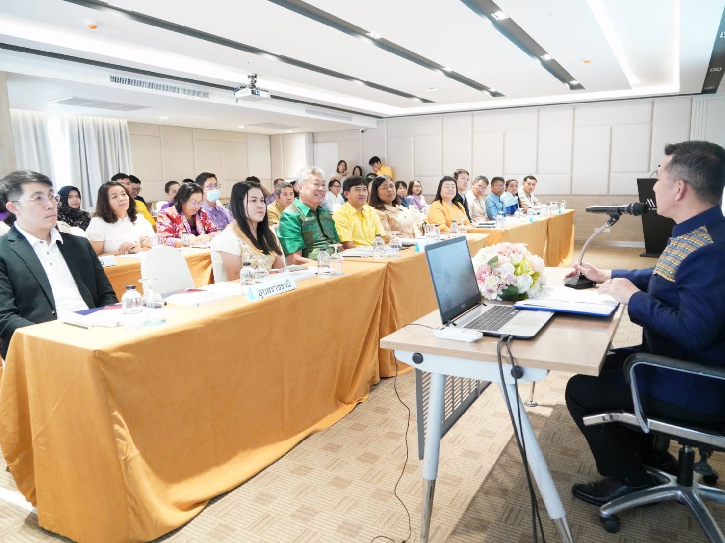 พช.หนองคาย ร่วมเดินหน้าขับเคลื่อนบริษัทประชารัฐรักสามัคคี ภายใต้แนวคิด “รัฐสนับสนุน เอกชนขับเคลื่อน และประชาชนลงมือทำ”