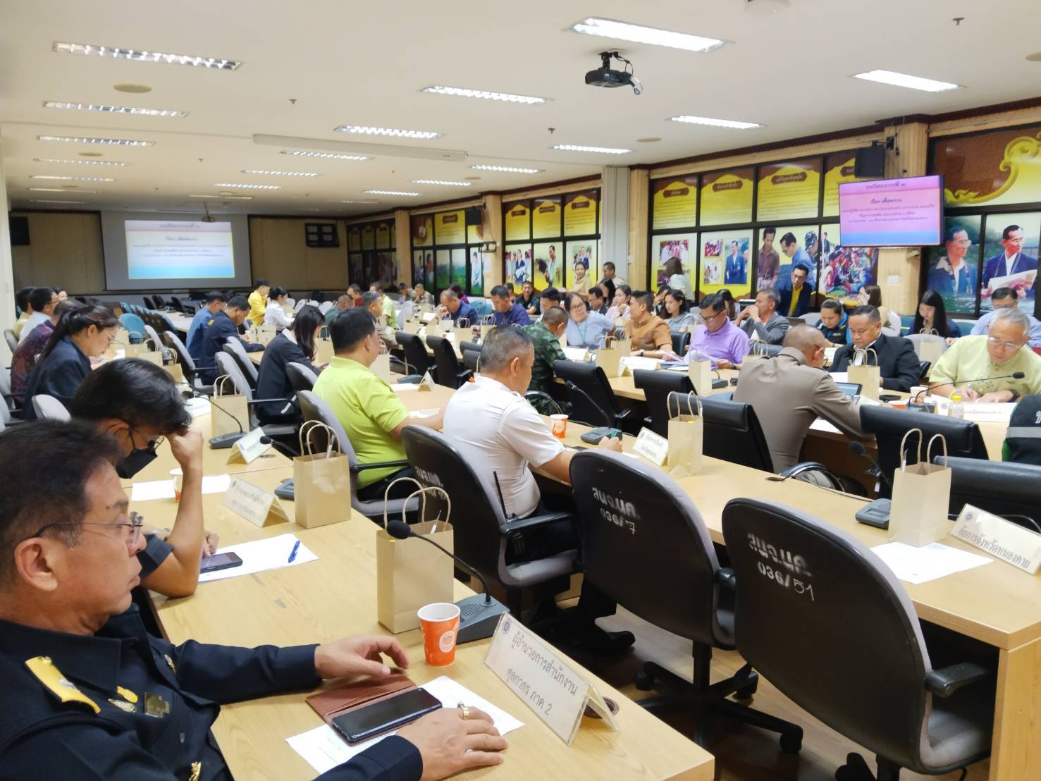 พช.หนองคาย ร่วมประชุมชี้แจงแผนปฏิบัติการเร่งรัดการดำเนินงานป้องกัน ปราบปราม และแก้ไขปัญหายาเสพติดในพื้นที่จังหวัดหนองคาย ระยะเร่งด่วน 3 เดือน และประชุมเพื่อหารือกรอบการจัดกิจกรรมรณรงค์ประชาสัมพันธ์ เนื่องในวันต่อต้านยาเสพติดโลก