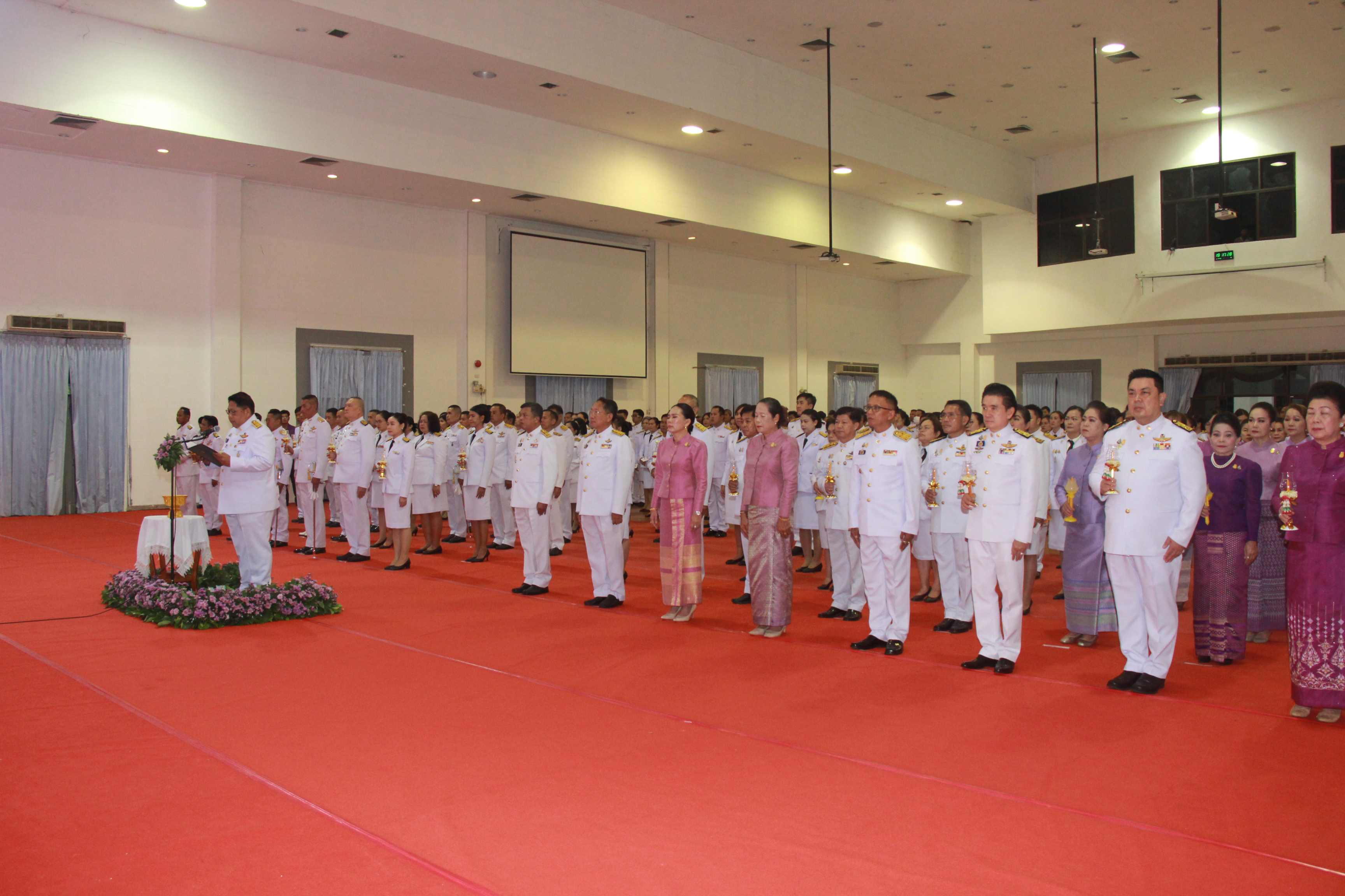 พช.หนองคาย ร่วมพิธีถวายเครื่องราชสักการะและวางพานพุ่ม และพิธีจุดเทียนถวายพระพรชัยมงคล สมเด็จพระนางเจ้าฯ พระบรมราชินี เนื่องในโอกาสวันเฉลิมพระชนมพรรษา 3 มิถุนายน 2567