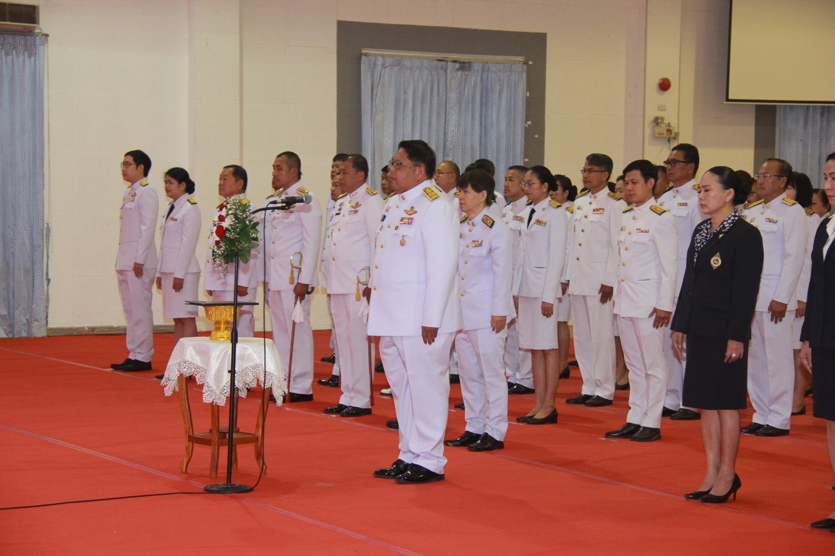 พช.หนองคาย ร่วมพิธีถวายราชสักการะ เนื่องในวันคล้ายวันสวรรคตพระบาทสมเด็จพระปรเมนทรมหาอานันทมหิดล พระอัฐมรามาธิบดินทร ประจำปีพุทธศักราช 2567