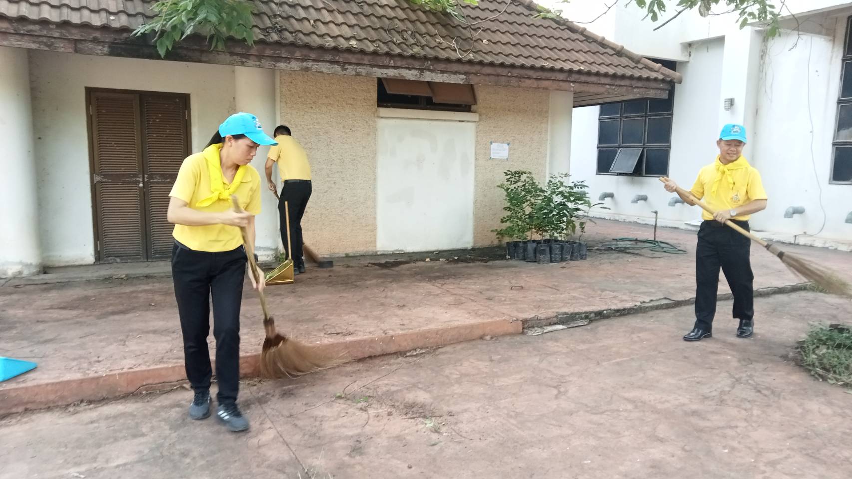 พช.หนองคาย ร่วมกิจกรรม Big Cleaning Day เพื่อเฉลิมพระเกียรติพระบาทสมเด็จพระเจ้าอยู่หัว เนื่องในโอกาสพระราชพิธีมหามงคลเฉลิมพระชนมพรรษา 6 รอบ 28 กรกฎาคม 2567 ภายใต้โครงการบ้านสวยเมืองงาม “หนองคายเมืองท่องเที่ยว และน่าอยู่ริมฝั่งโขง”