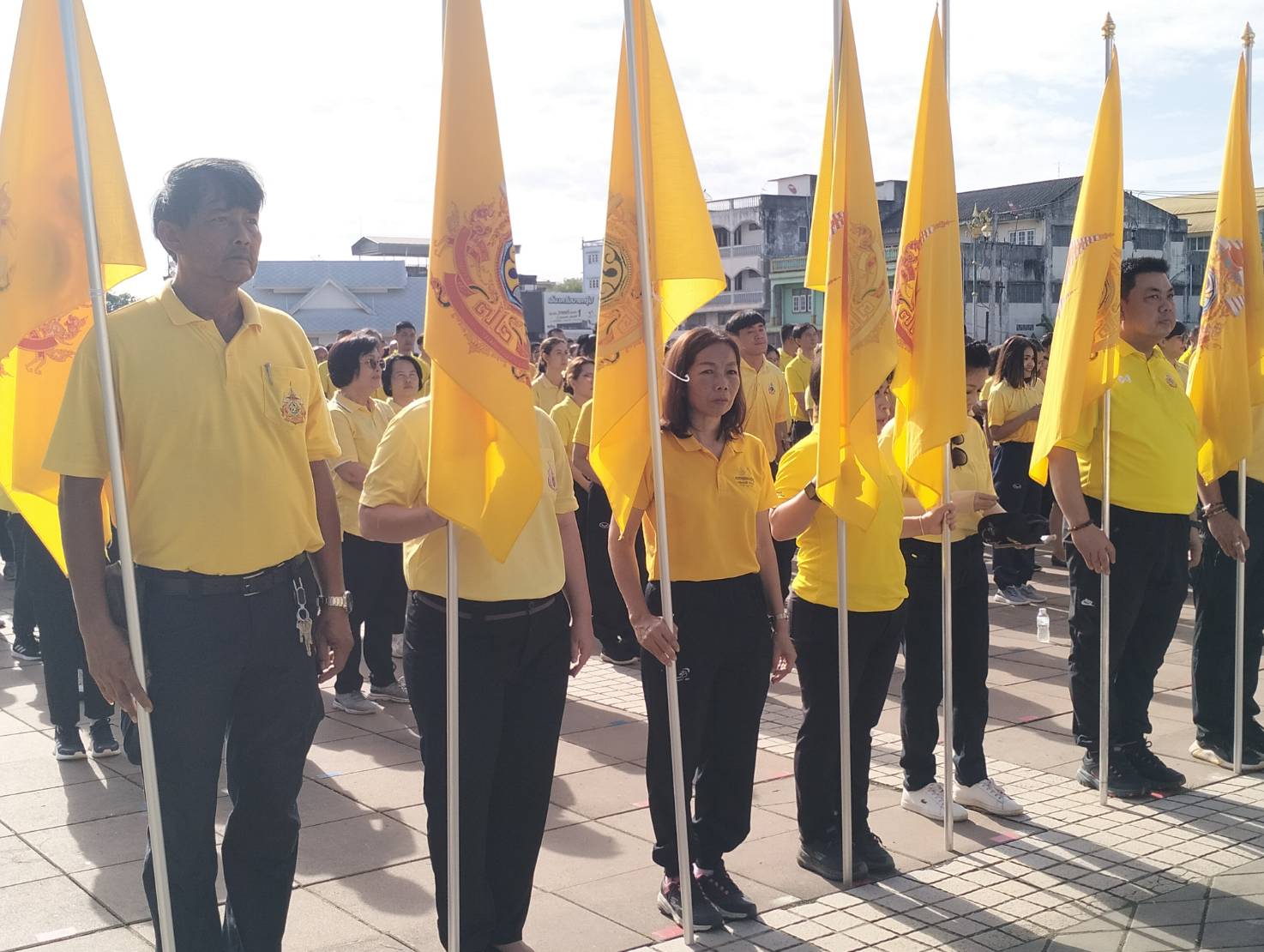 พช.หนองคาย แสดงความรักสามัคคีและความจงรักภักดี ร่วมกิจกรรม เดิน วิ่ง ปั่น ธงตราสัญลักษณ์งานเฉลิมพระเกียรติ พระบาทสมเด็จพระเจ้าอยู่หัว เนื่องในโอกาสพระราชพิธีมหามงคล เฉลิมพระชนมพรรษา 6 รอบ 28 กรกฎาคม 2567 ส่งต่อให้กับจังหวัดอุดรธานี